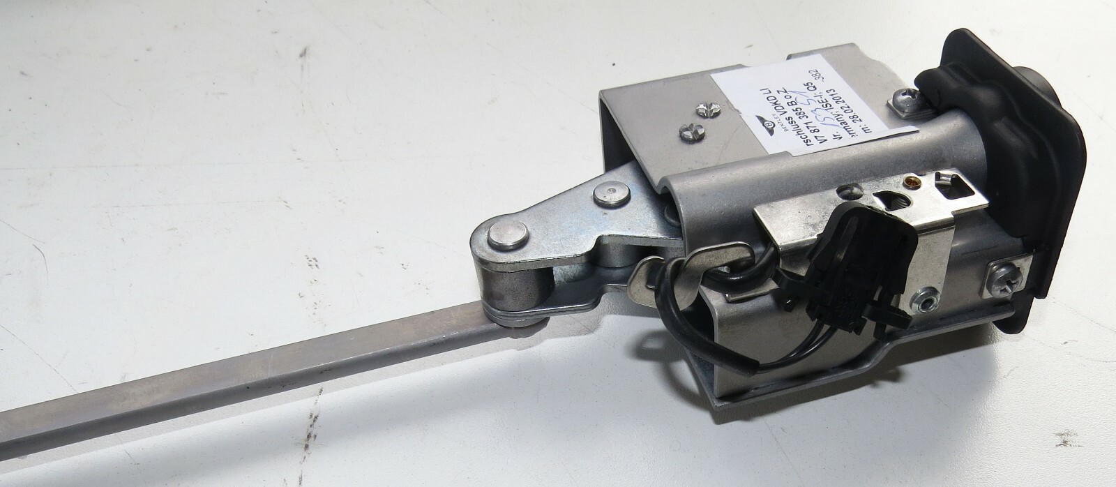 Bentley Continental 2006-2017OEM Convertible Right Roof Latch Mechanism Assembly - Image 3