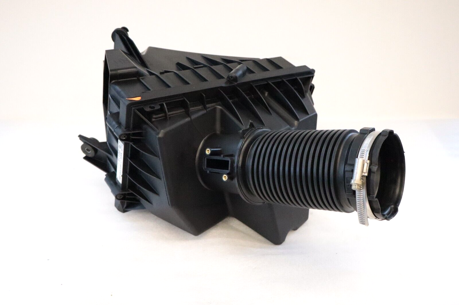 Land Rover Range Rover Sport 2022-2023 OEM Air Filter and Housing RH - Image 3