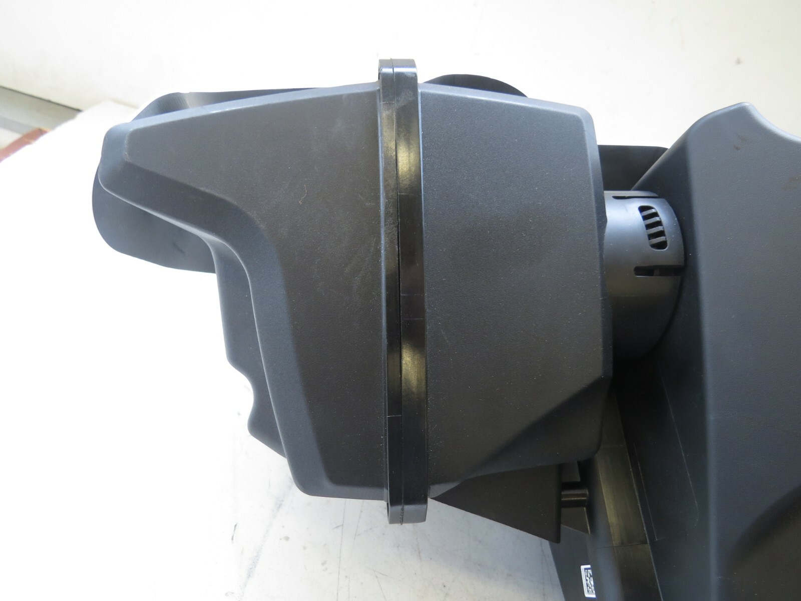 Toyota BMW Z4 2017 2018 2019 2020 OEM Engine Air Intake Filter Box – Image 8