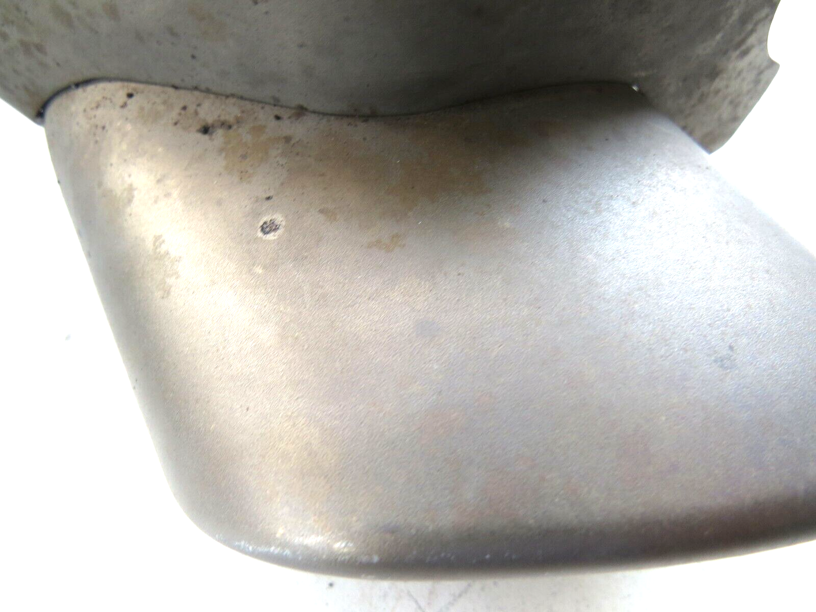 Porsche 911 3.6L 1995-1998 OEM Exhaust Tip Gillet Tailpipe Set (Rear LH & RH) – Image 9