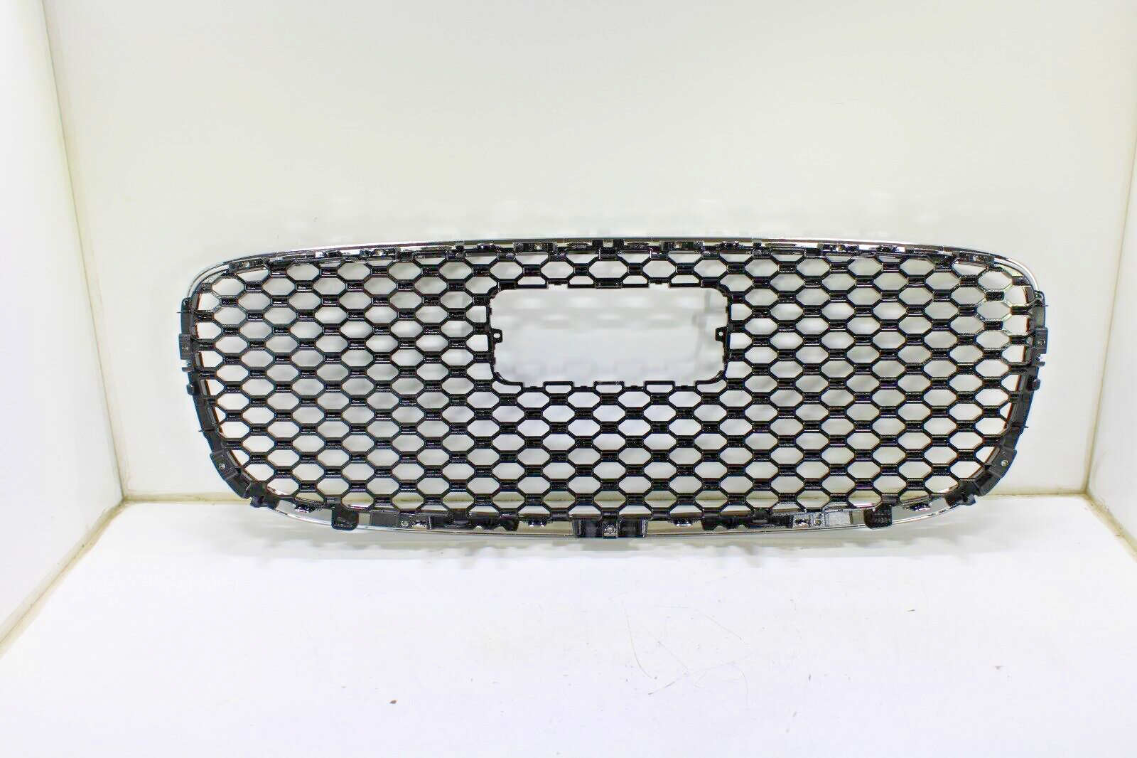 Jaguar XF 2016-2020 OEM NEW Front Grille Upper Black with Chrome Trim - Image 12