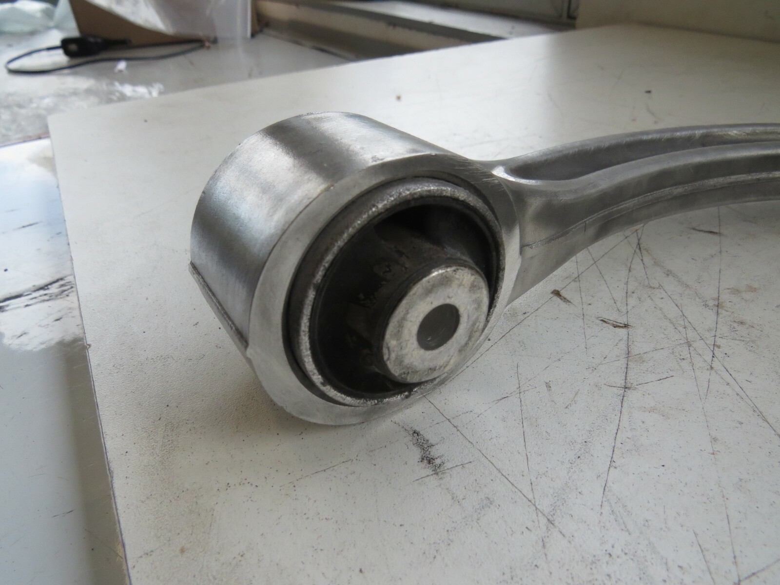 Mercedes-Benz C-Class S-Class 2006-2014 OEM Control Arm Front Right Upper - Image 6