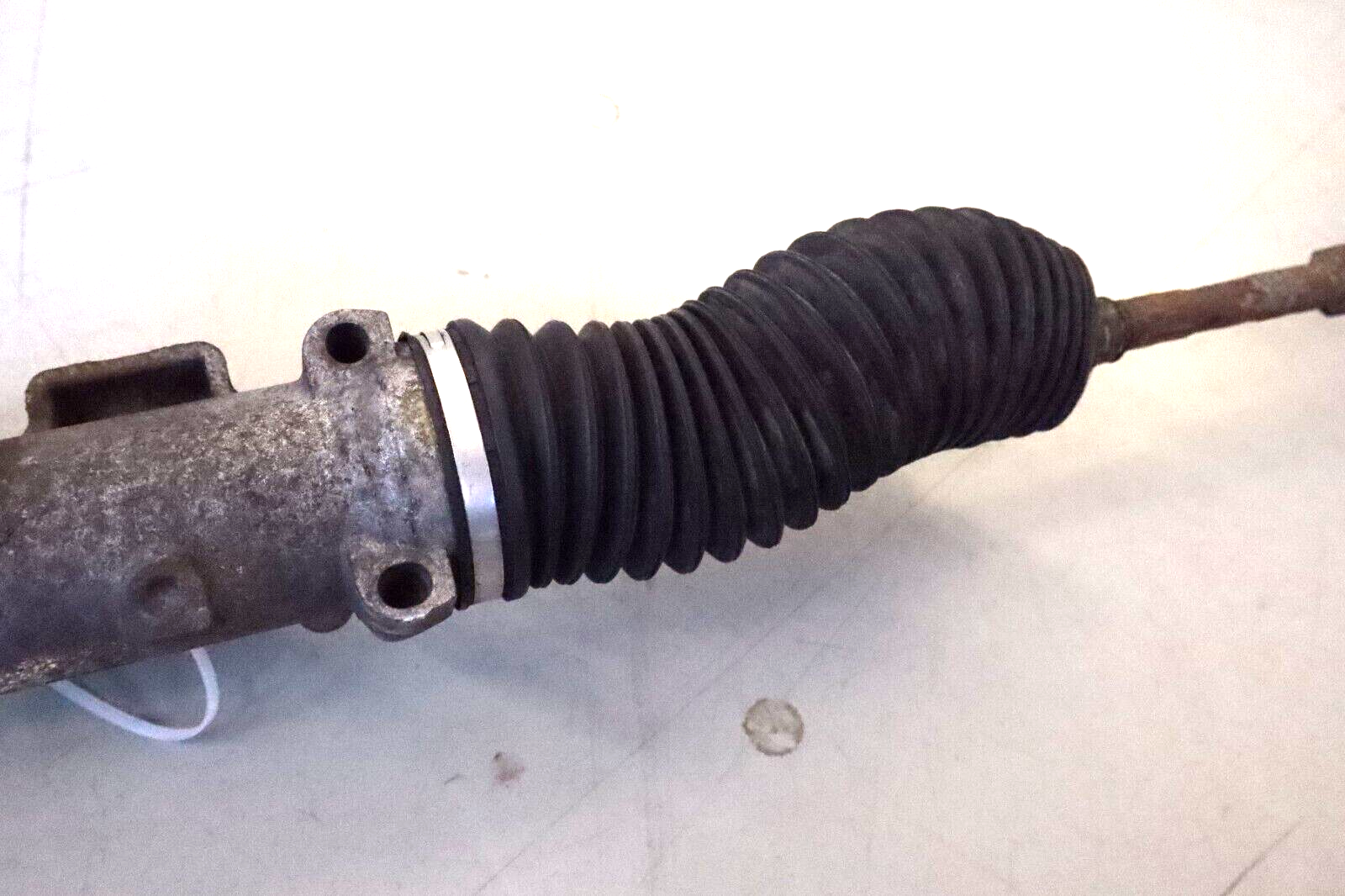 Mercedes C320 C350 CLK320 CLK350 CLK500 2004-2009 OEM Steering Rack and Pinion - Image 17
