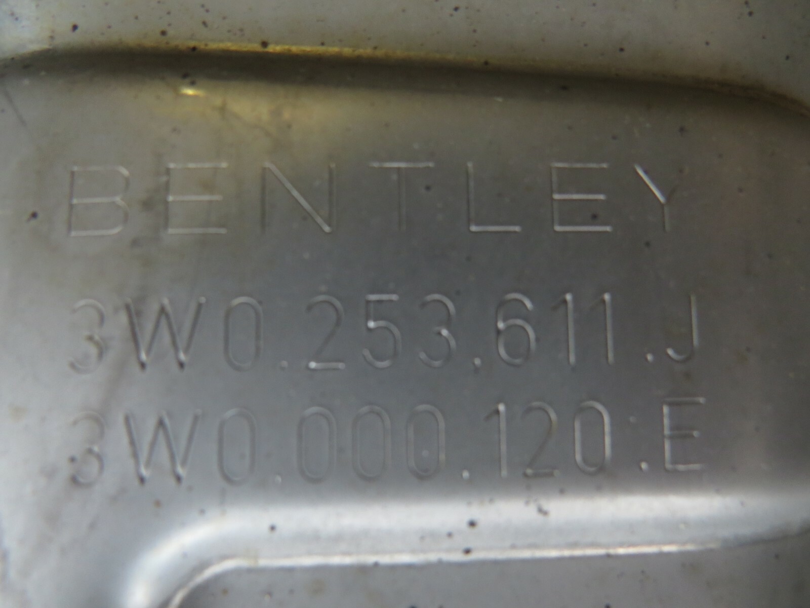 Bentley Continental 2011-2022 OEM Exhaust Muffler w/Exhaust Flap Rear Right - Image 10