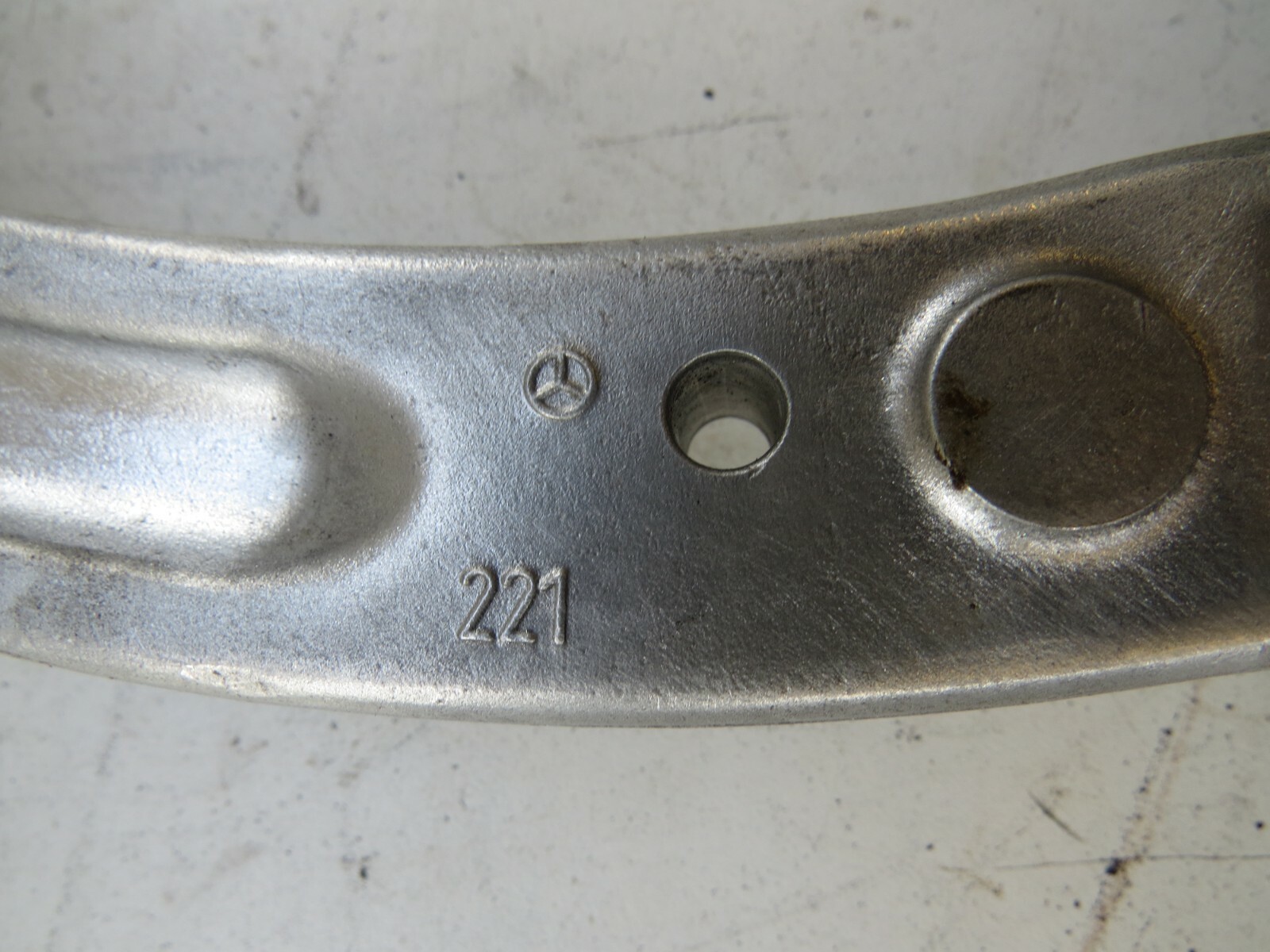 Mercedes-Benz C-Class S-Class 2006-2012 OEM Control Arm Front Left Upper – Image 8
