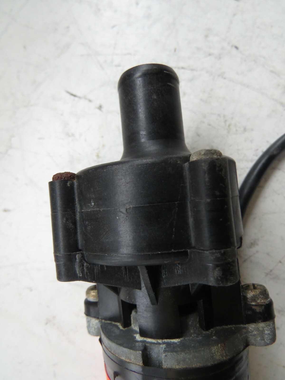 Mercedes SL280 SL500 1992-2002 OEM Auxiliary Water Circulation Pump - Image 10