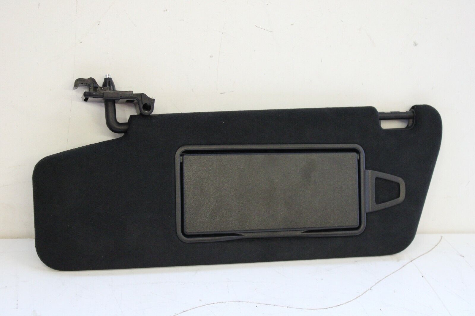 Mercedes W212 W218 E200 E300 CLS 2012 2013 2014 2015 2016 2017 OEM Sun Visor LH