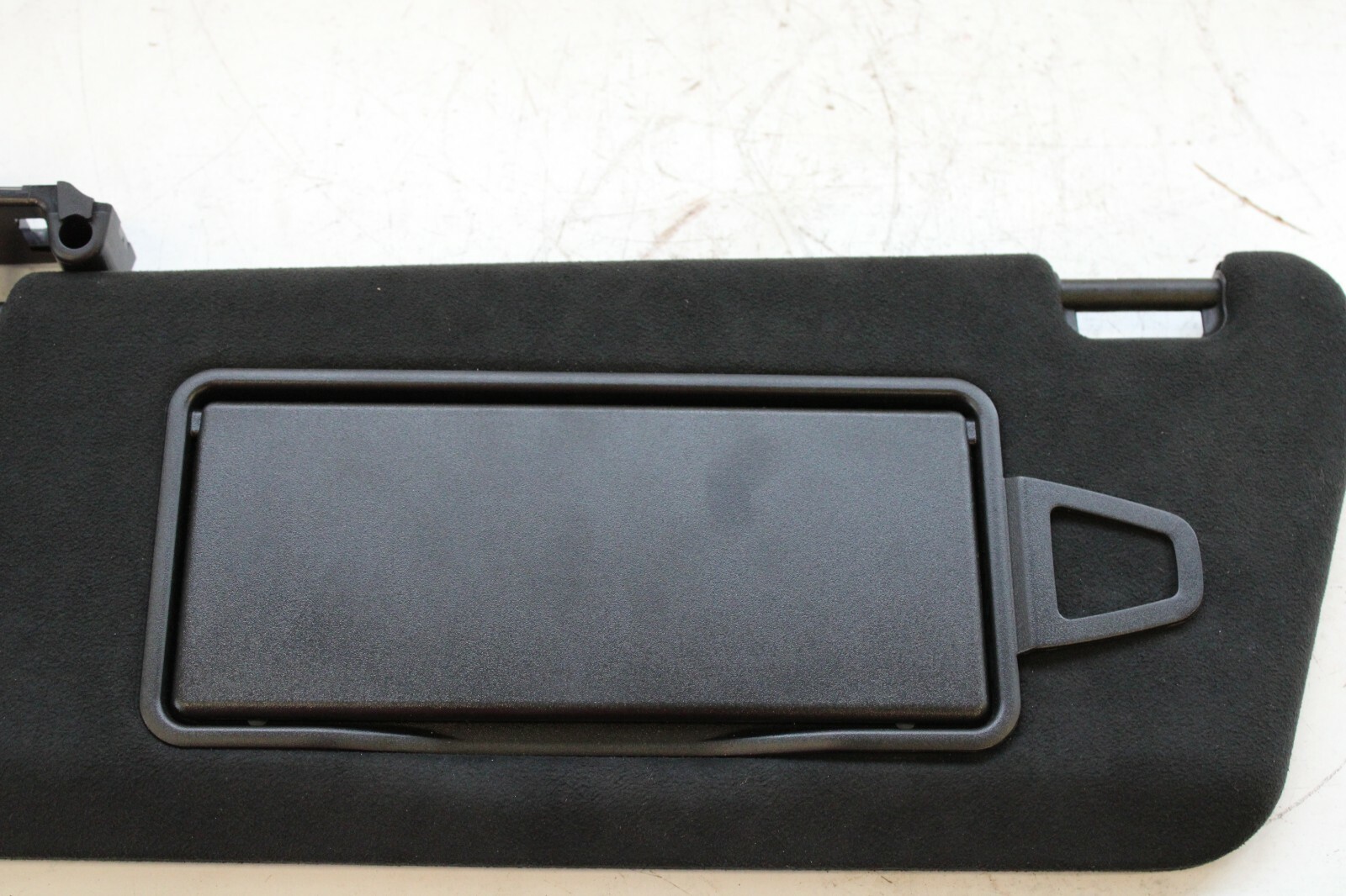 Mercedes W212 W218 E200 E300 CLS 2012 2013 2014 2015 2016 2017 OEM Sun Visor LH – Image 3