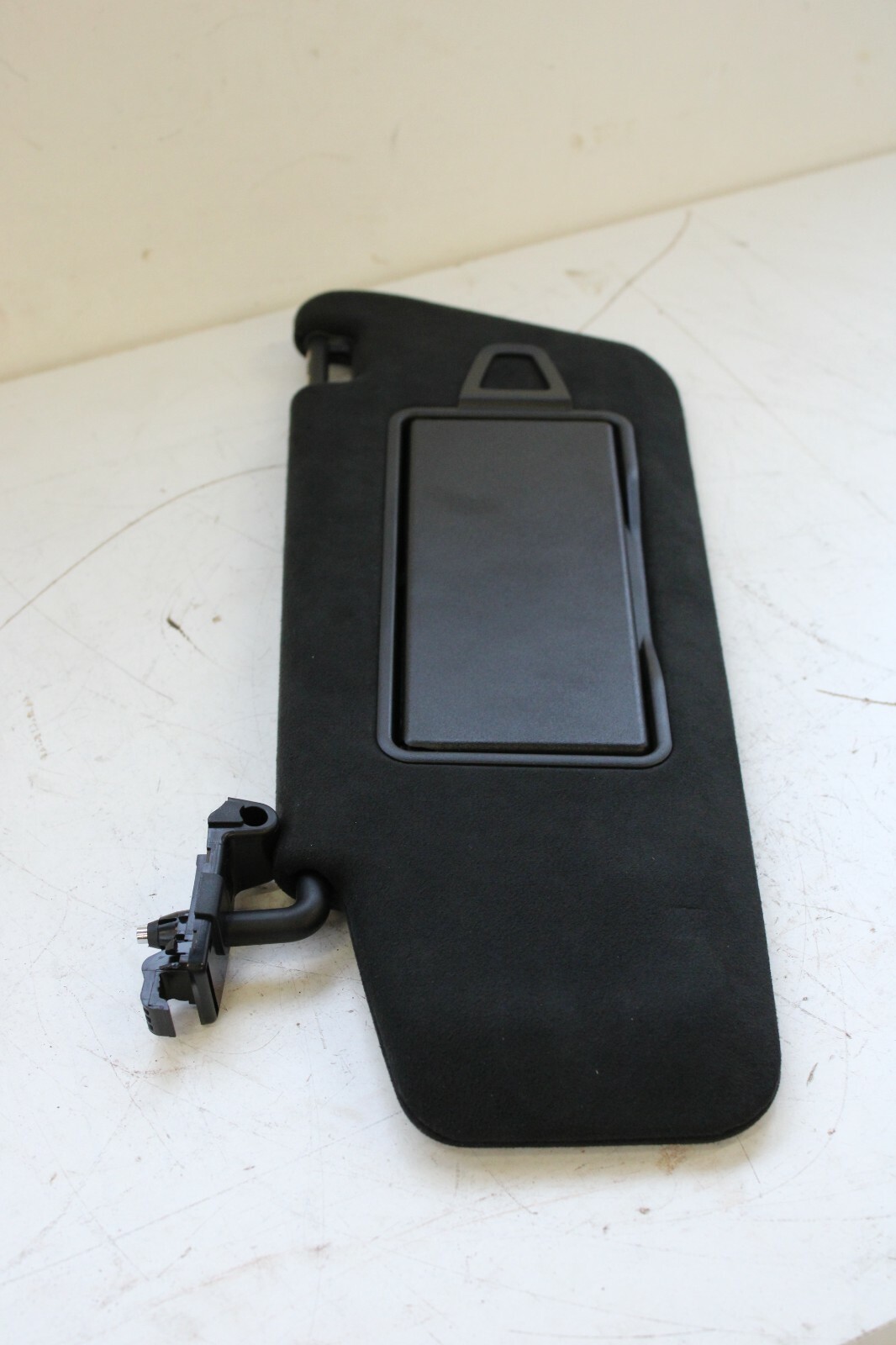 Mercedes W212 W218 E200 E300 CLS 2012 2013 2014 2015 2016 2017 OEM Sun Visor LH – Image 4