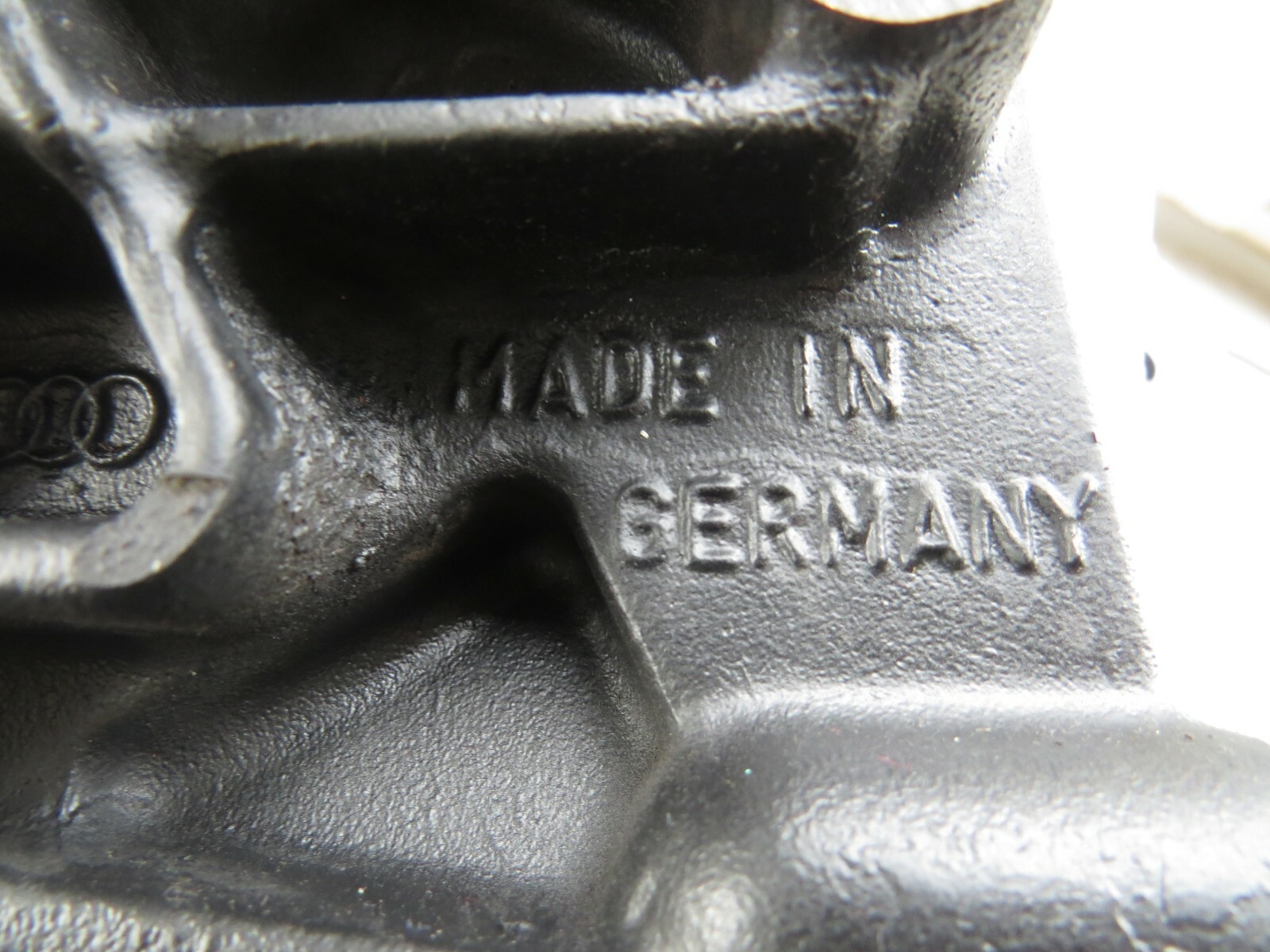 Audi A4 A6 A8 S4 S6 S8 1996-2001 2002 2003 2004 OEM Differential Axle Housing - Image 10
