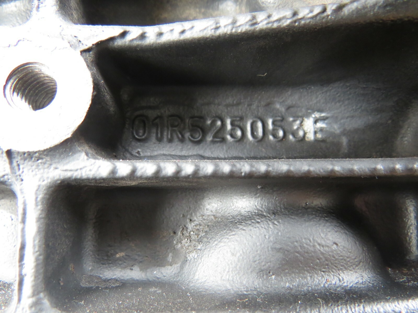 Audi A4 A6 A8 S4 S6 S8 1996-2001 2002 2003 2004 OEM Differential Axle Housing - Image 12