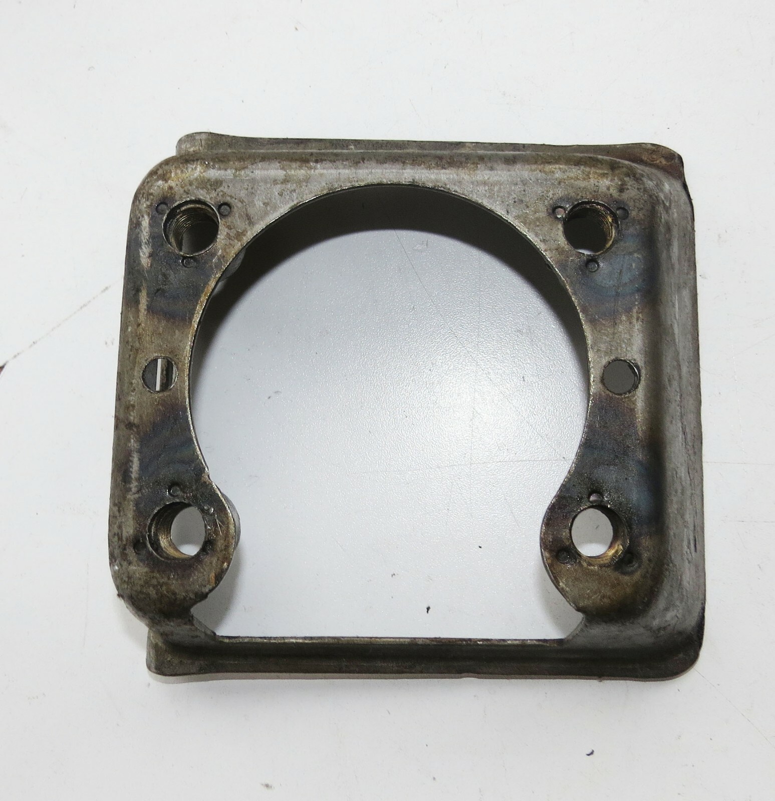 Bentley Rolls-Royce 1959-1967 OEM Bracket Front Anchorage Rear Spring RH - Image 3