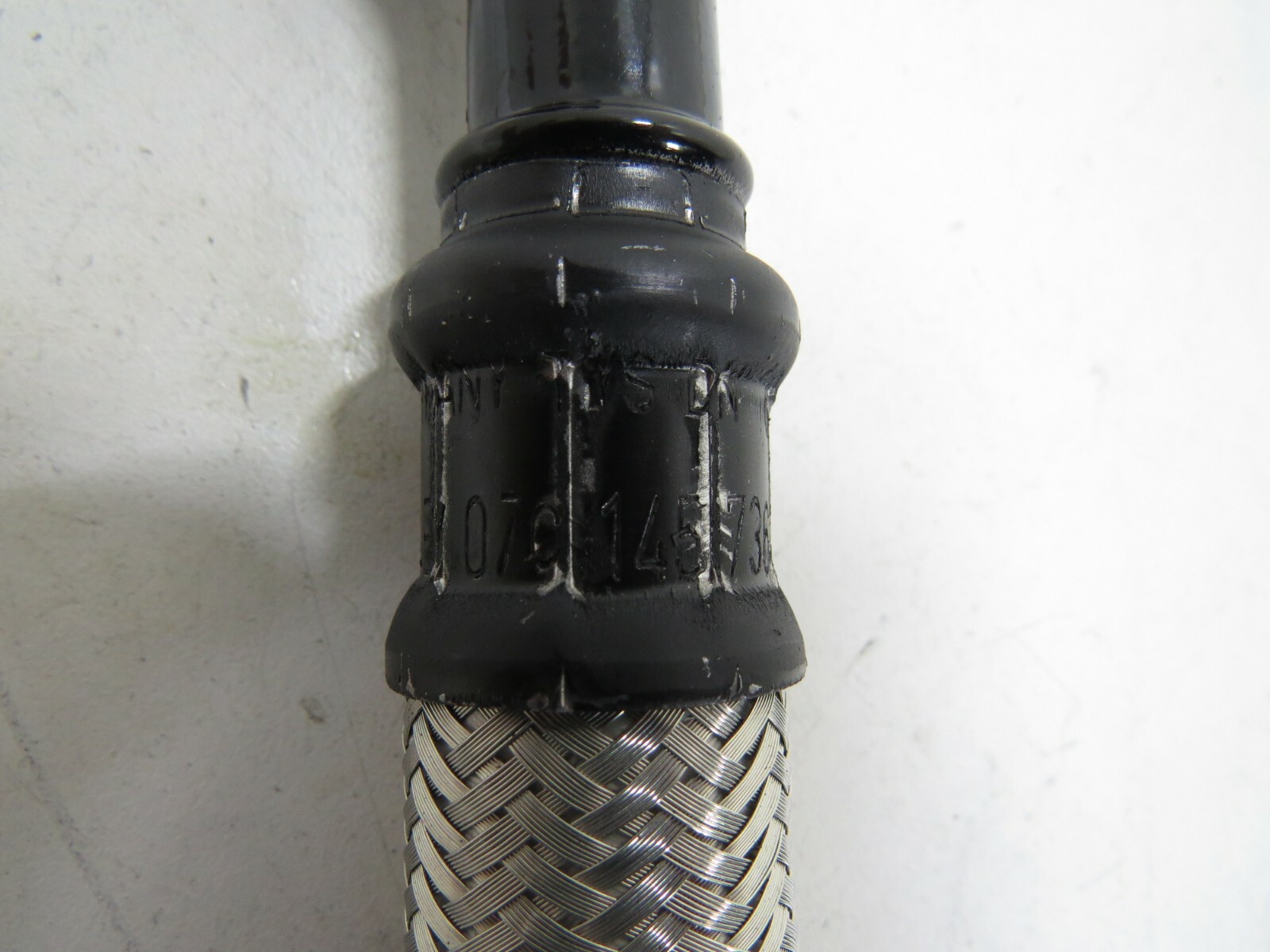Bentley Continental 2003-2018 OEM NEW Turbo Oil Line - Image 7