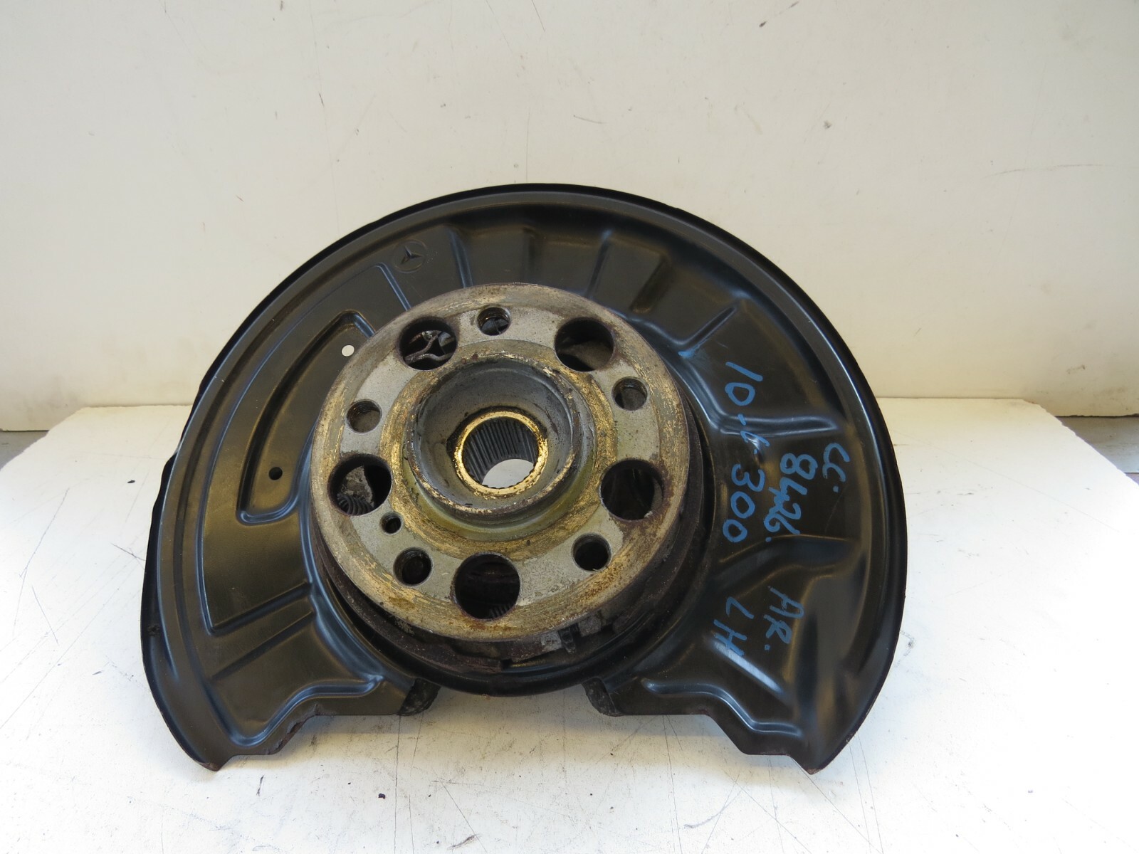 Mercedes CL500 E-Class OEM Steering Spindle Knuckle Rear Left - Image 2