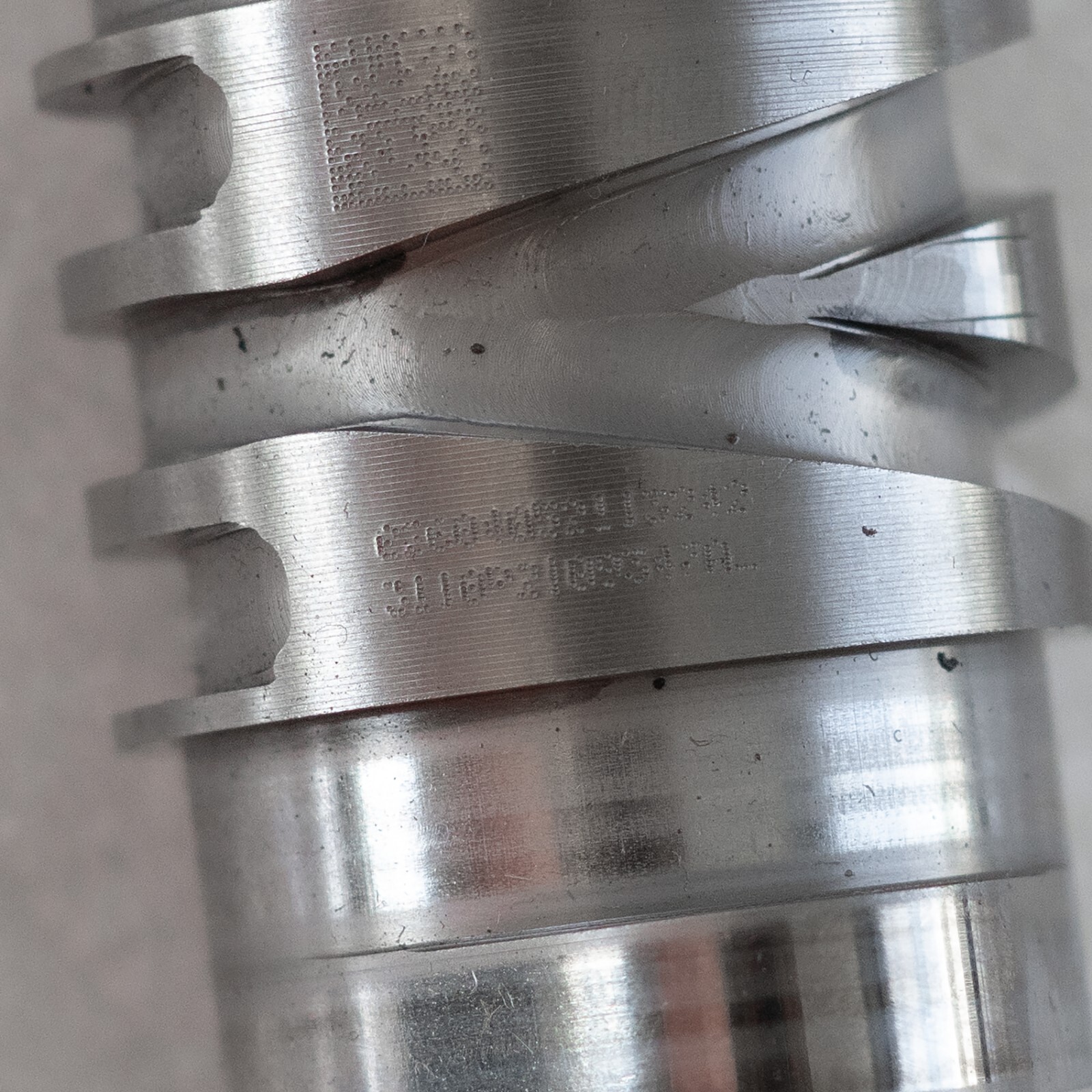 Bentley Continental Bentayga Flying Spur 4.0L V8 OEM Camshaft Intake LH Cyl 5-8 - Image 8