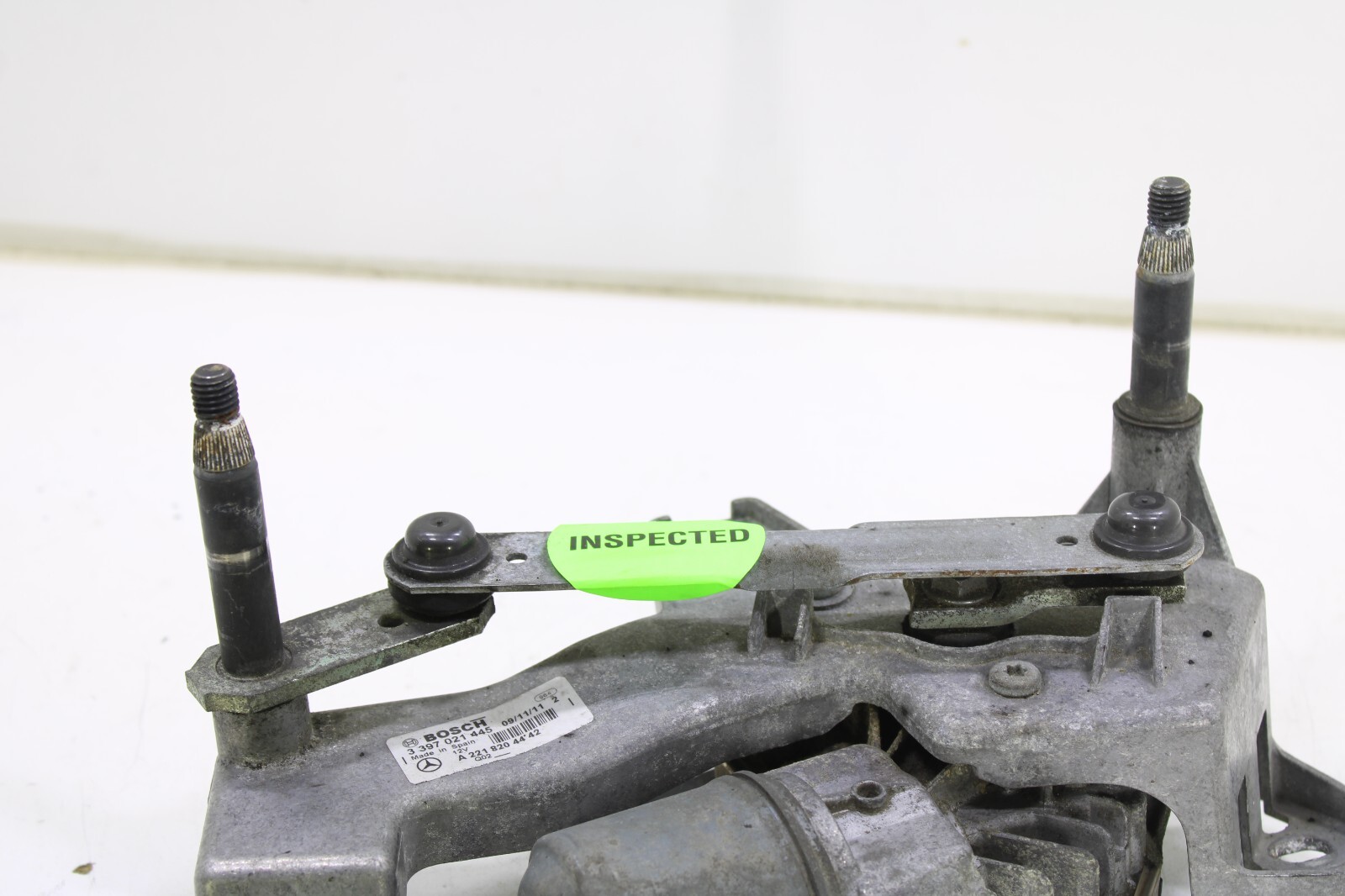 Mercedes S350 S400 S550 S600 S63 S65 2007-2014 OEM Windshield Wiper Motor Right – Image 6