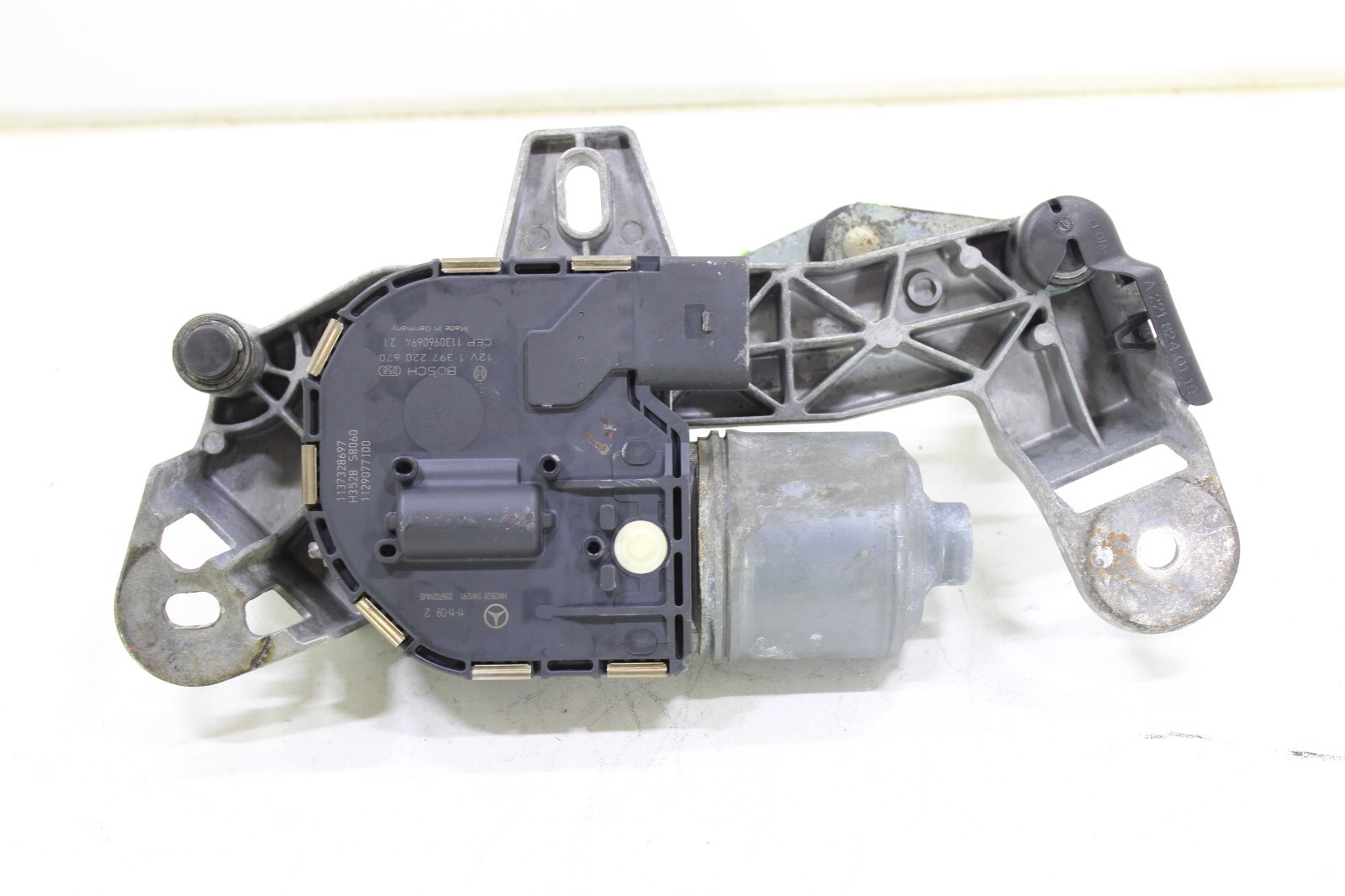Mercedes S350 S400 S550 S600 S63 S65 2007-2014 OEM Windshield Wiper Motor Right – Image 14