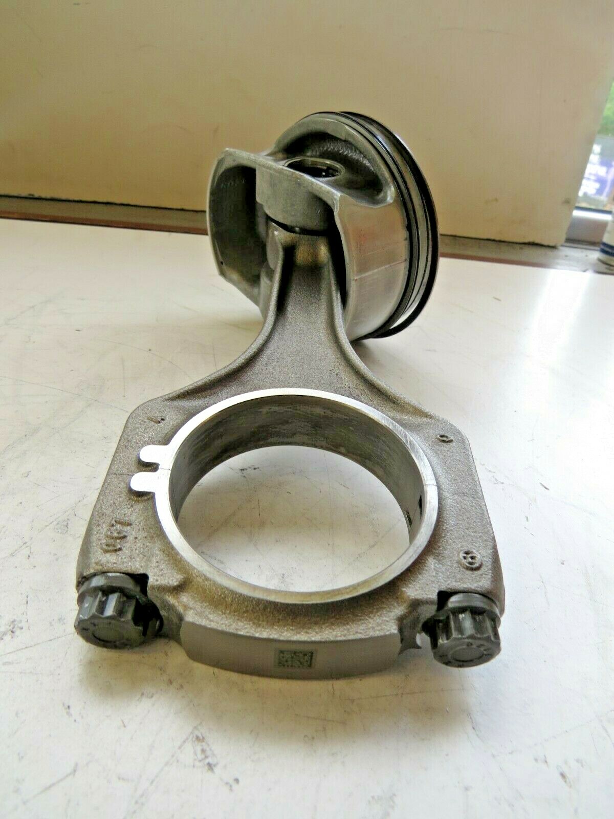 BMW 2006-2013 OEM Engine Piston (CYL-2) w/ connecting rings 11257840918 - Image 4