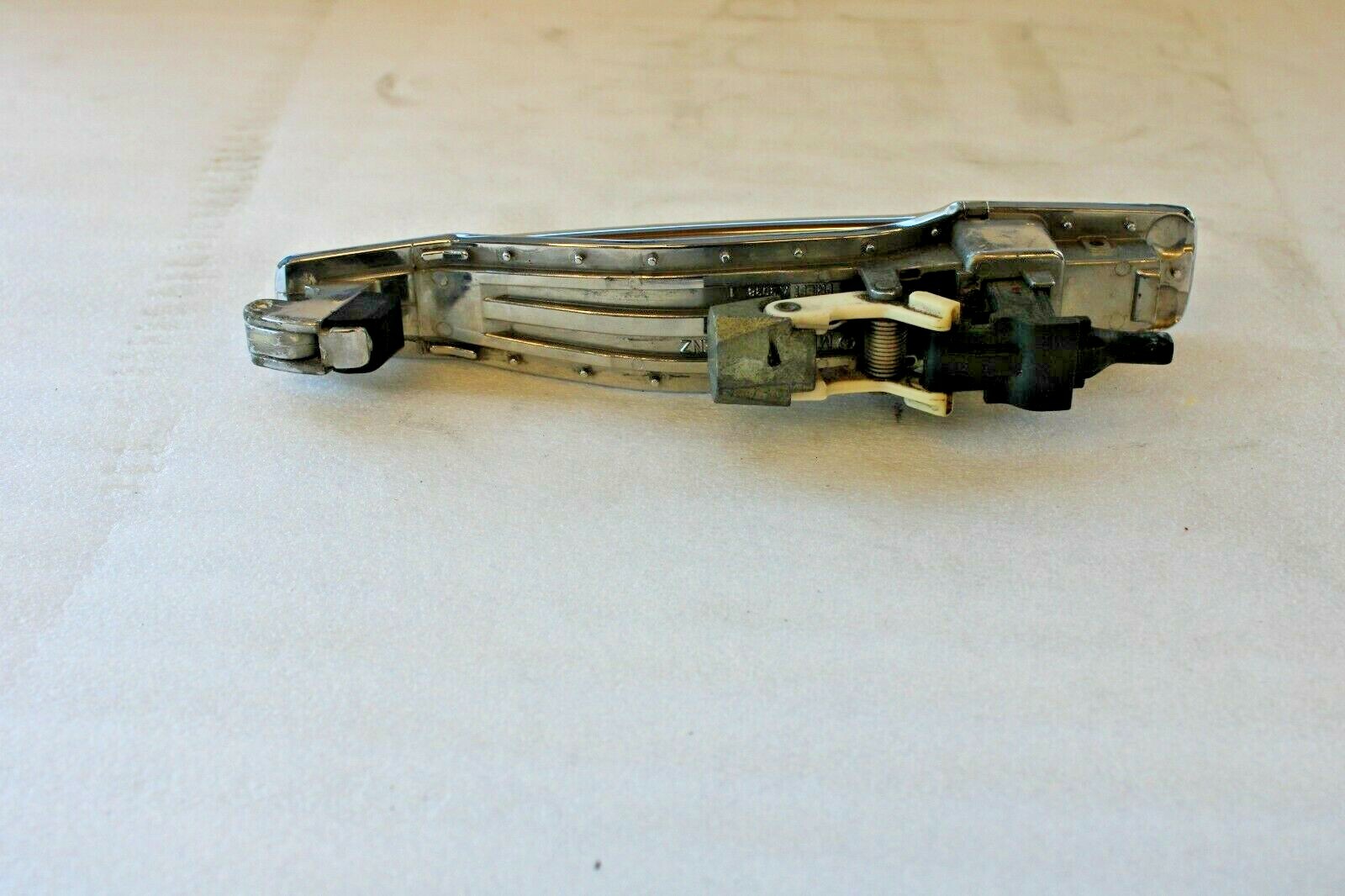 Mercedes S500 S600 1996 OEM Exterior Door Handle Front Left Front Right - Image 8