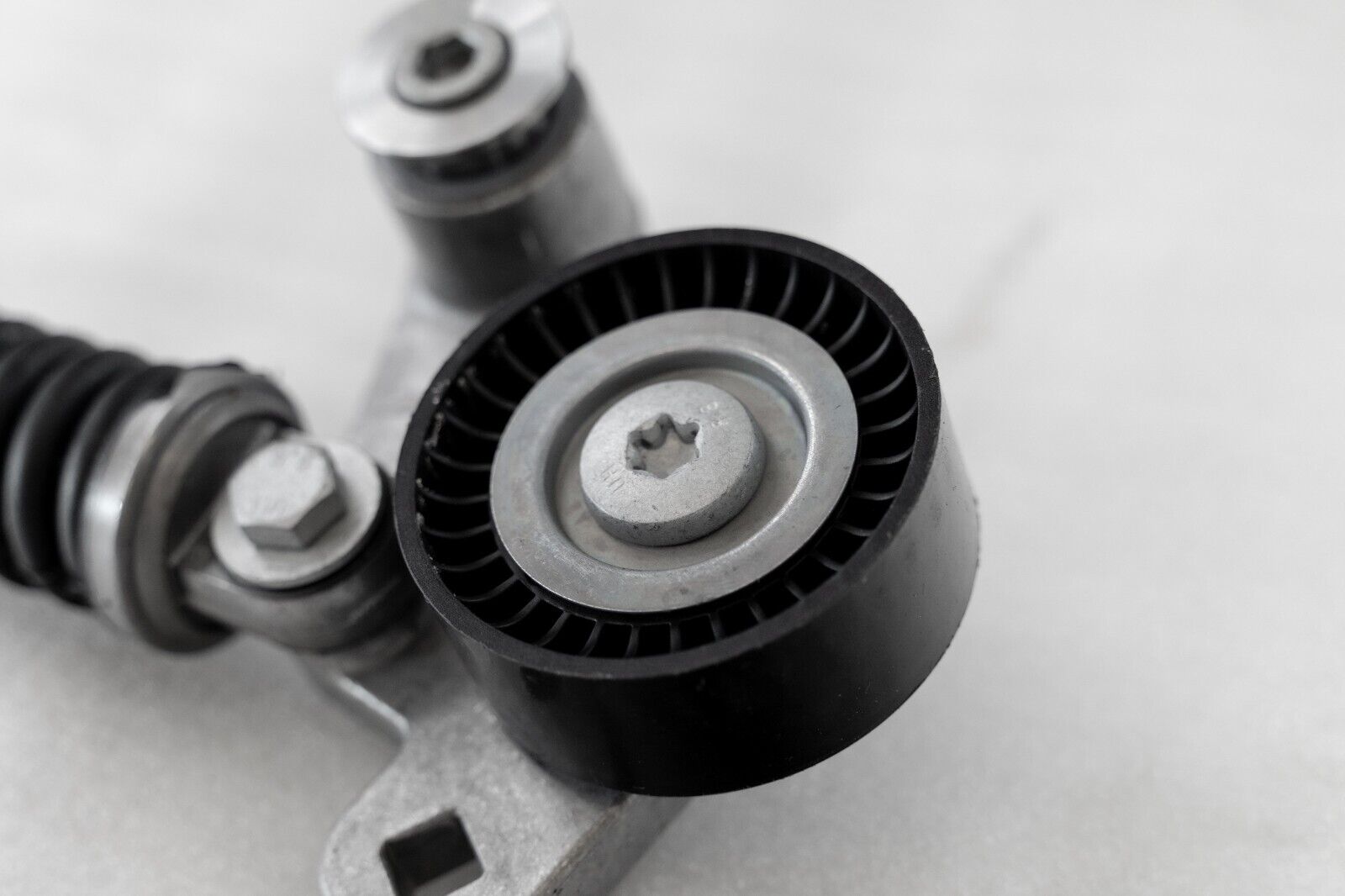 Ferrari 488 F8 Portofino Roma GT4 Linear Belt tensioner OEM 2015-2023 Genuine - Image 3
