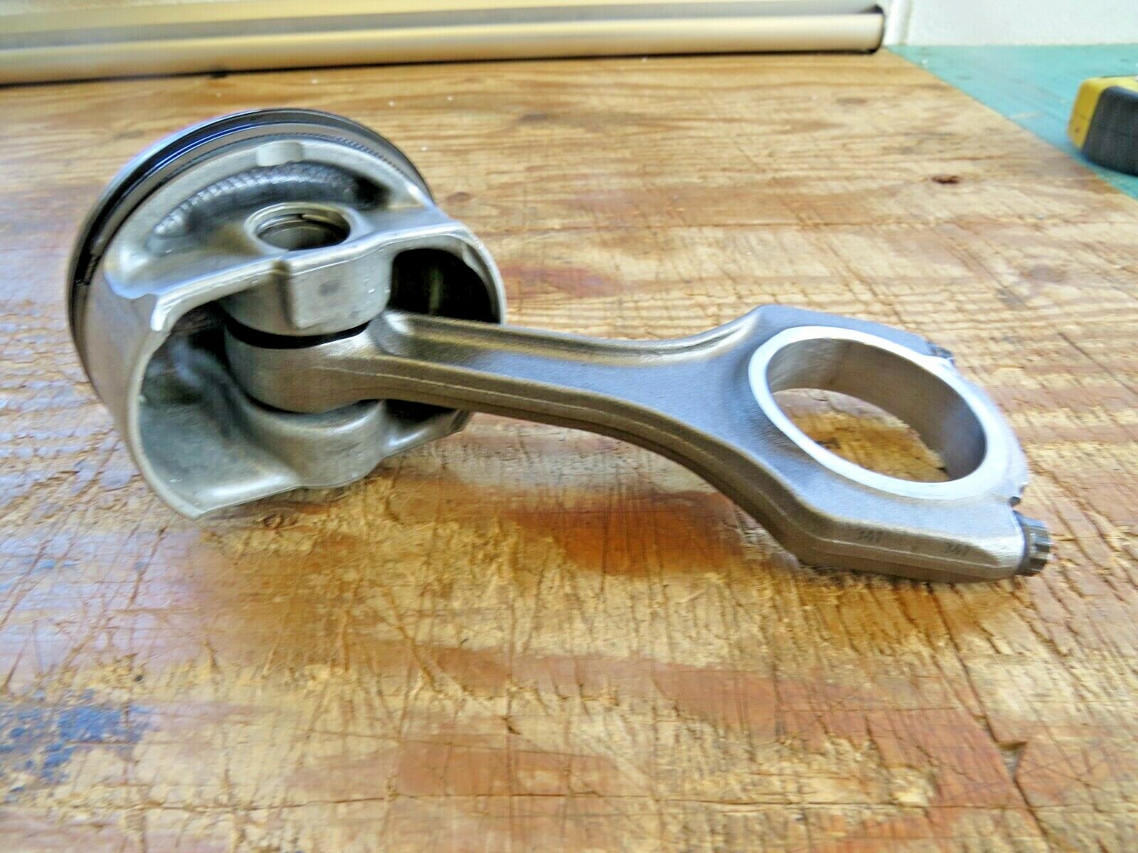 BMW 2006-2013 OEM Engine Piston (CYL-5) w/ connecting rings 11257840922 - Image 6
