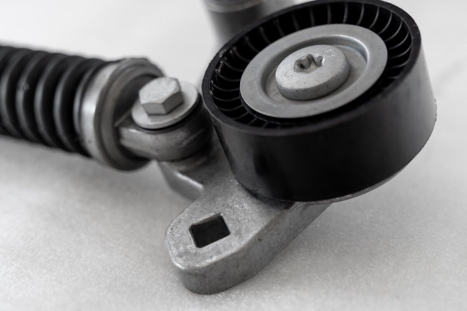 Ferrari 488 F8 Portofino Roma GT4 Linear Belt tensioner OEM 2015-2023 Genuine - Image 5