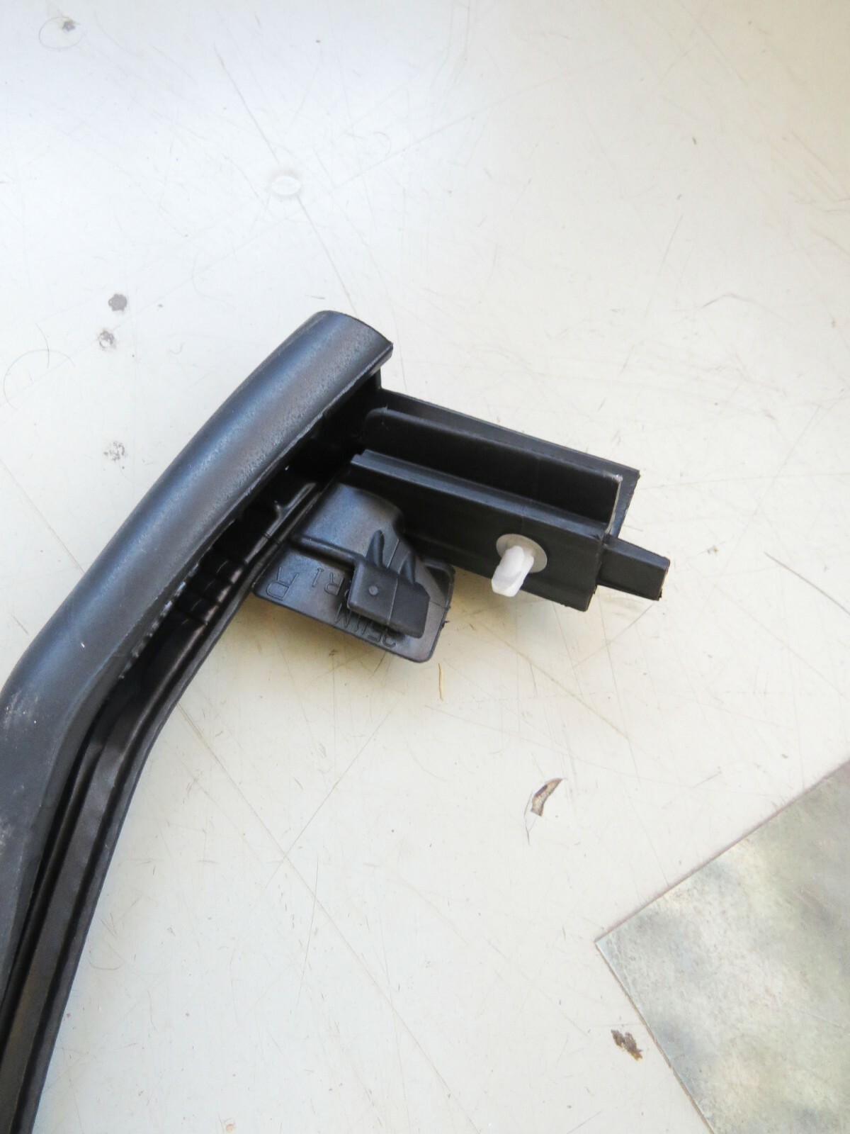 Jaguar XJ XJR X351 2010-2019 OEM Rear Right Door Weather Strip Molding Seal - Image 6