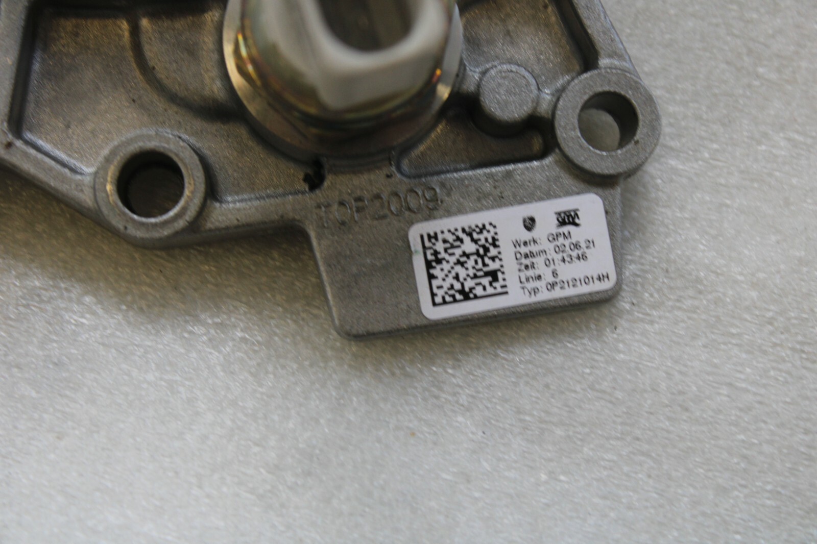 Porsche 4.0L V8 2017-2022 OEM Engine Water Pump – Image 8