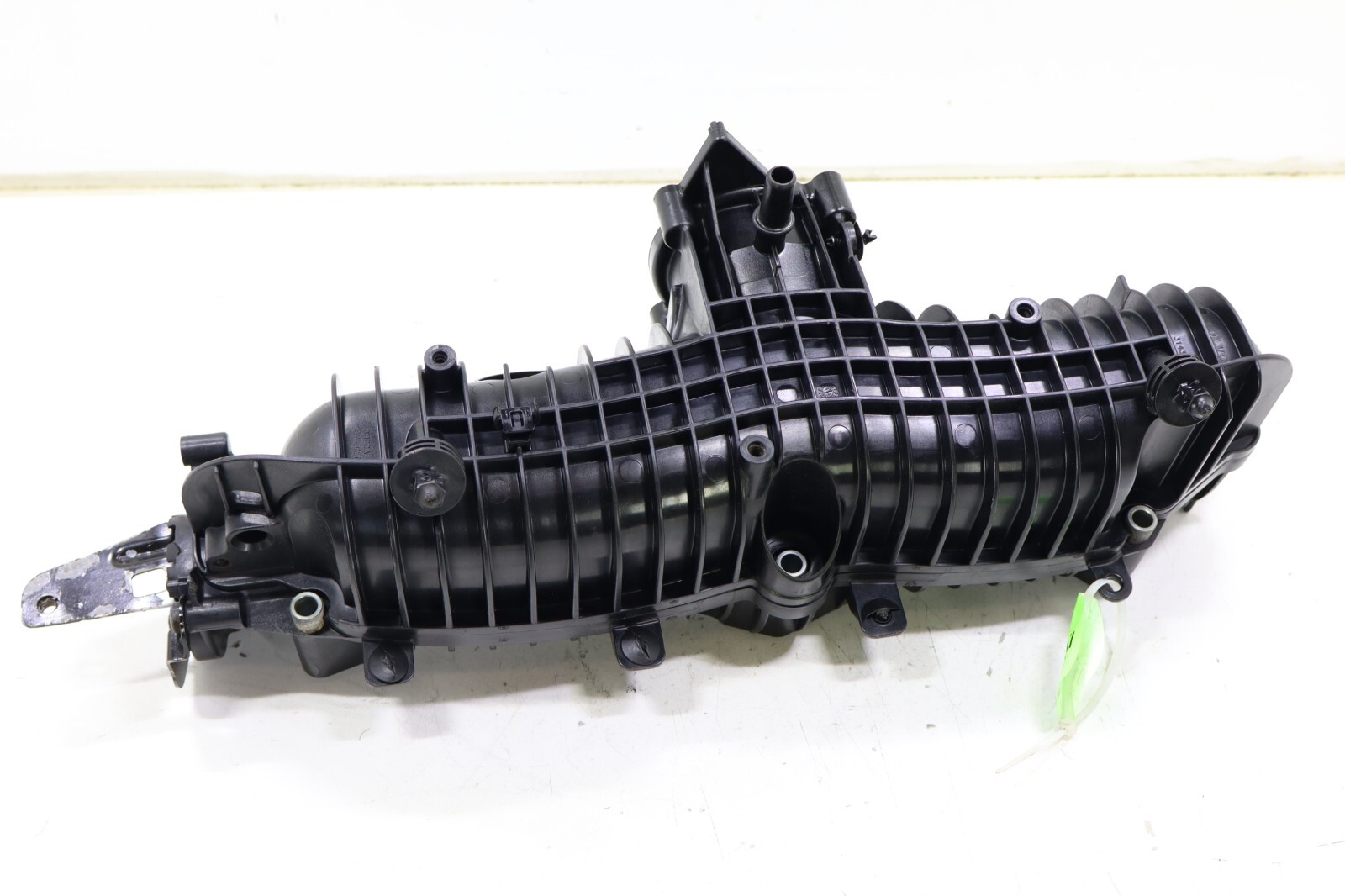 Volvo S60 S80 V60 XC60 XC70 XC90 2.0L 2015-2017 OEM Intake Manifold – Image 2