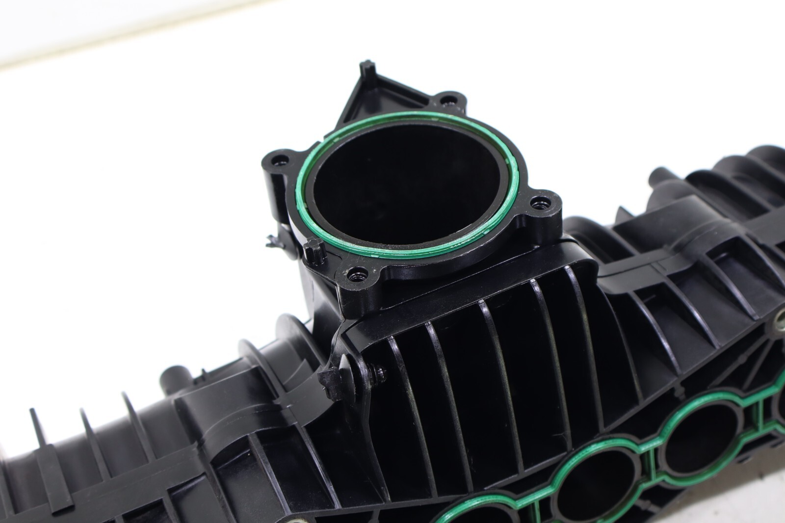 Volvo S60 S80 V60 XC60 XC70 XC90 2.0L 2015-2017 OEM Intake Manifold – Image 8