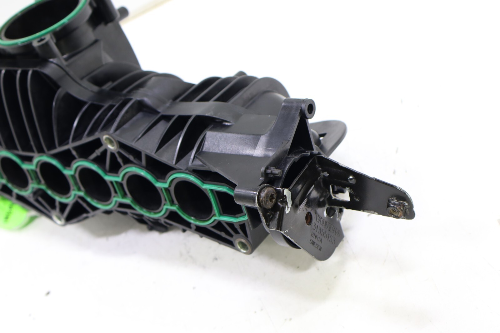 Volvo S60 S80 V60 XC60 XC70 XC90 2.0L 2015-2017 OEM Intake Manifold – Image 12