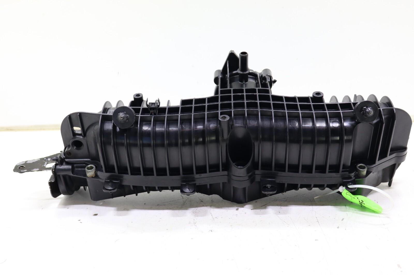 Volvo S60 S80 V60 XC60 XC70 XC90 2.0L 2015-2017 OEM Intake Manifold – Image 16
