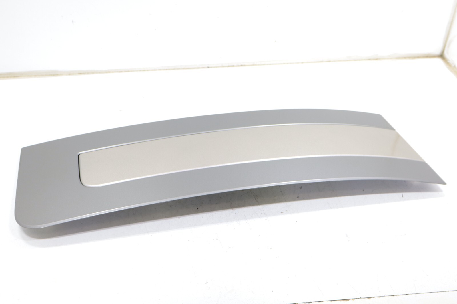 Land Rover Range Rover 2022-2023 OEM Moulding Door Louver Trim Front Left - Image 10