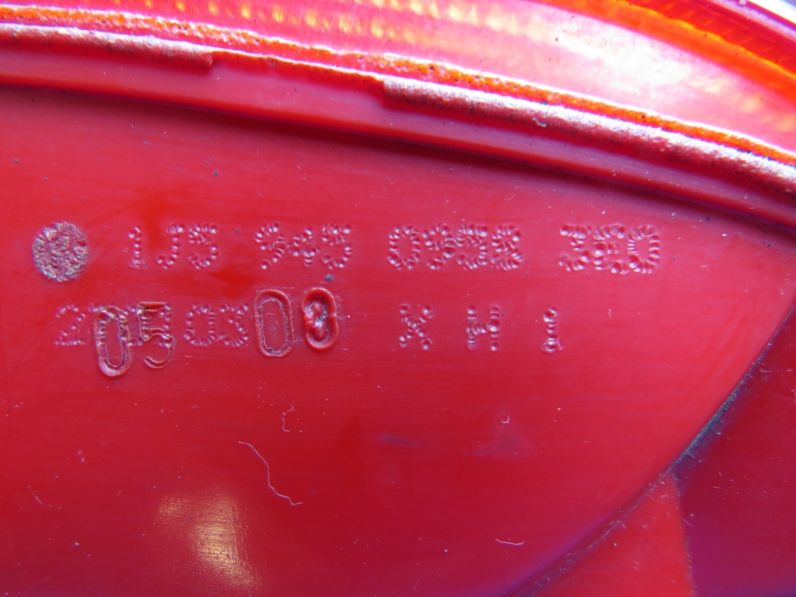Volkswagen Jetta Sedan 1999-2001 2002 2003 2004 2005 OEM Tail Light Rear Left - Image 11