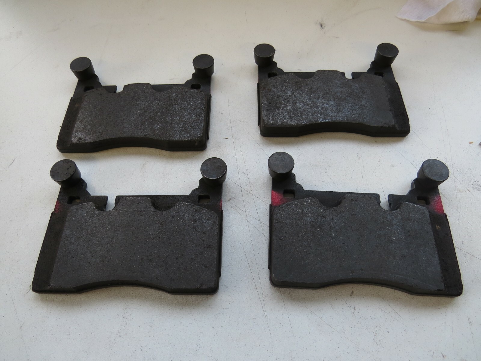 Aston Martin OEM Brake Pad Set Rear HY532C562BB HY53-2C562-BB - Image 9