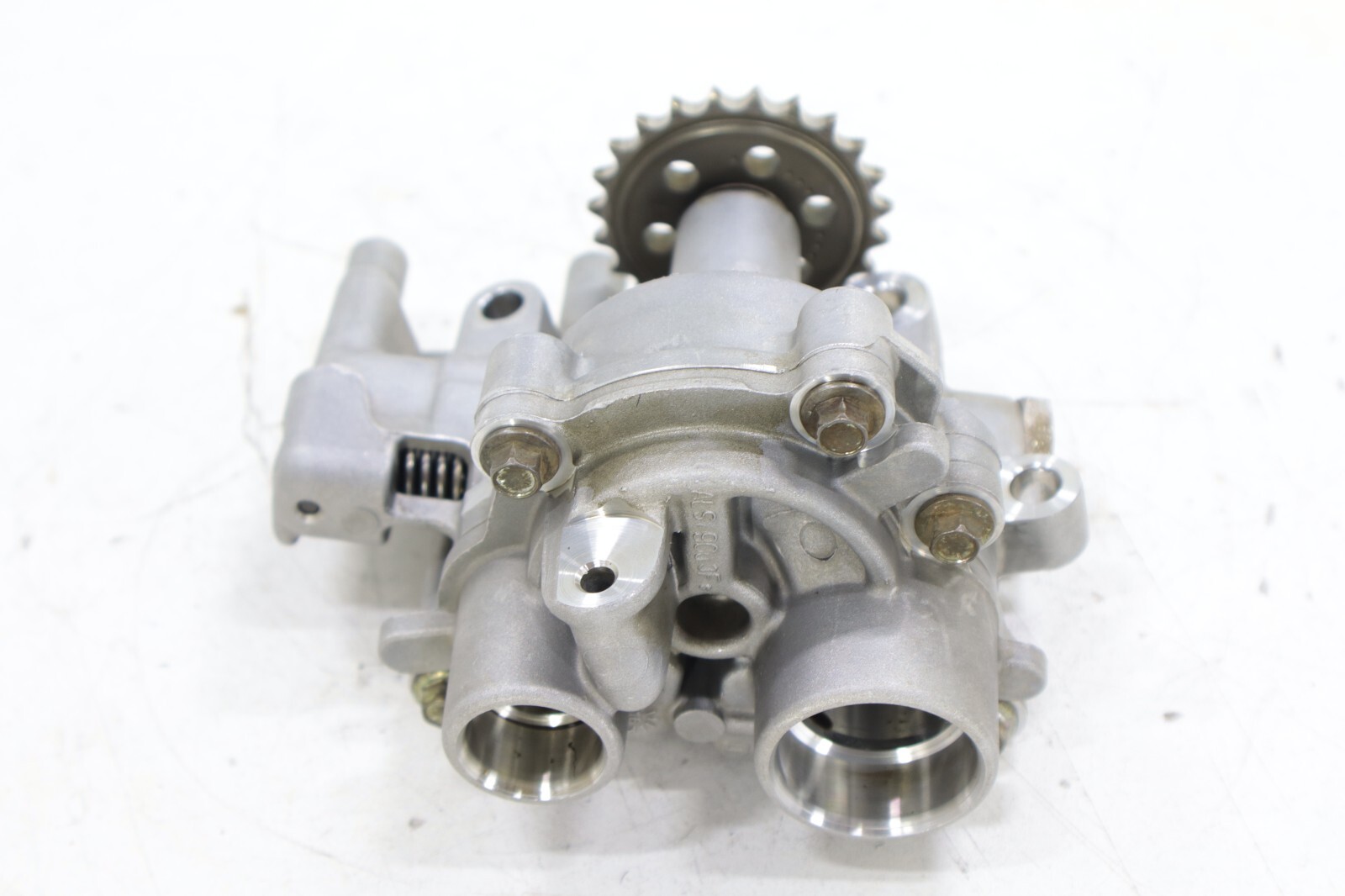 Land Rover LR4 Range Rover Jaguar XF XJ XJR XK XKR 2010-2019 OEM Engine Oil Pump - Image 10