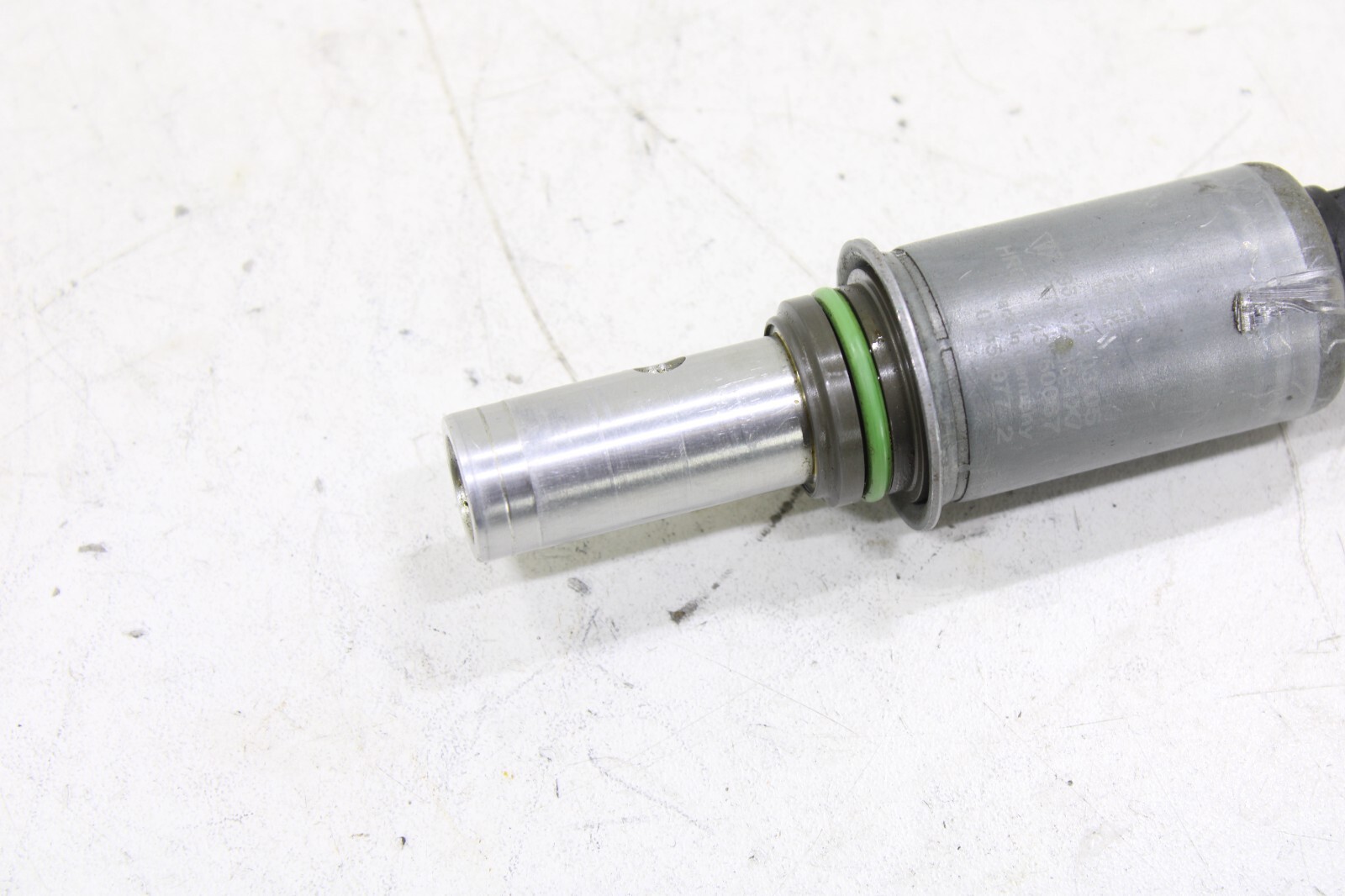 Porsche 911 Boxster Cayman 2002-2010 OEM Camshaft Adjuster Solenoid - Image 2