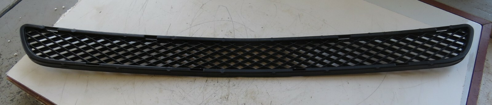 Mercedes-Benz 2006-2008 OEM NEW Front Bumper Lower Grille 1648850223 – Image 3