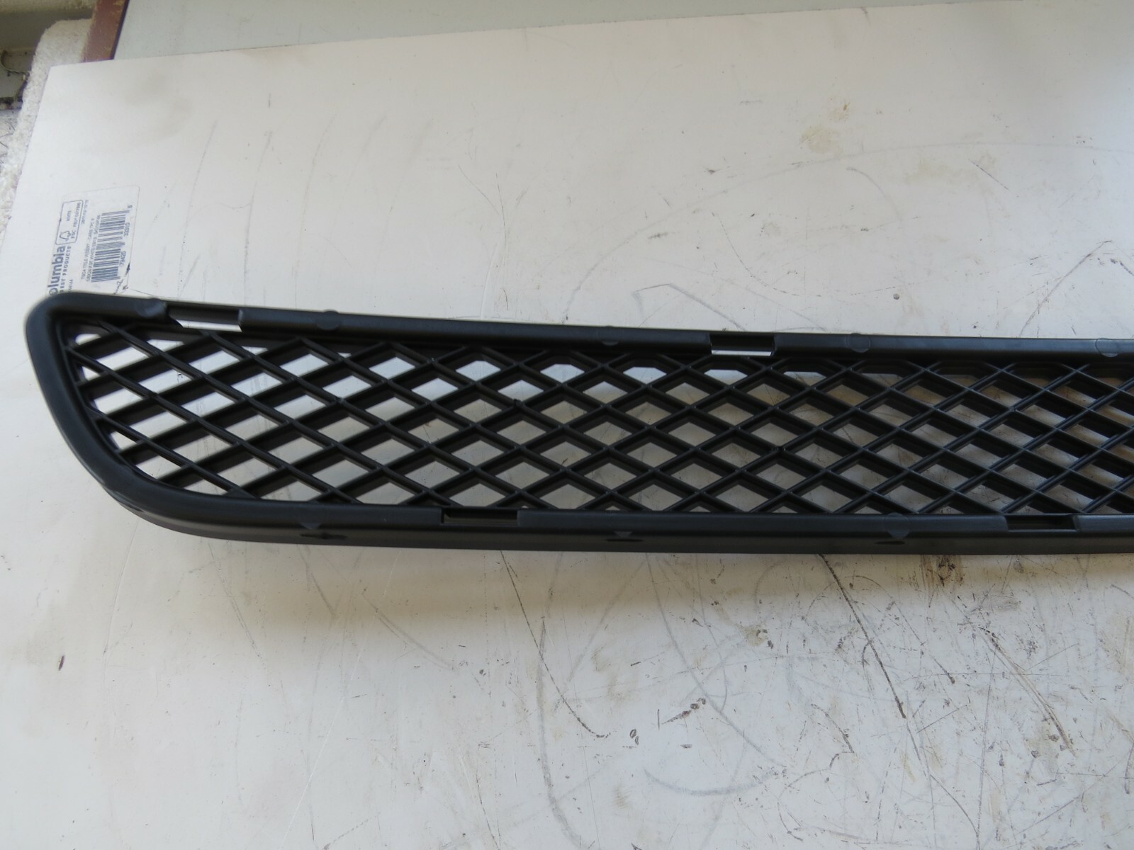 Mercedes-Benz 2006-2008 OEM NEW Front Bumper Lower Grille 1648850223 – Image 6