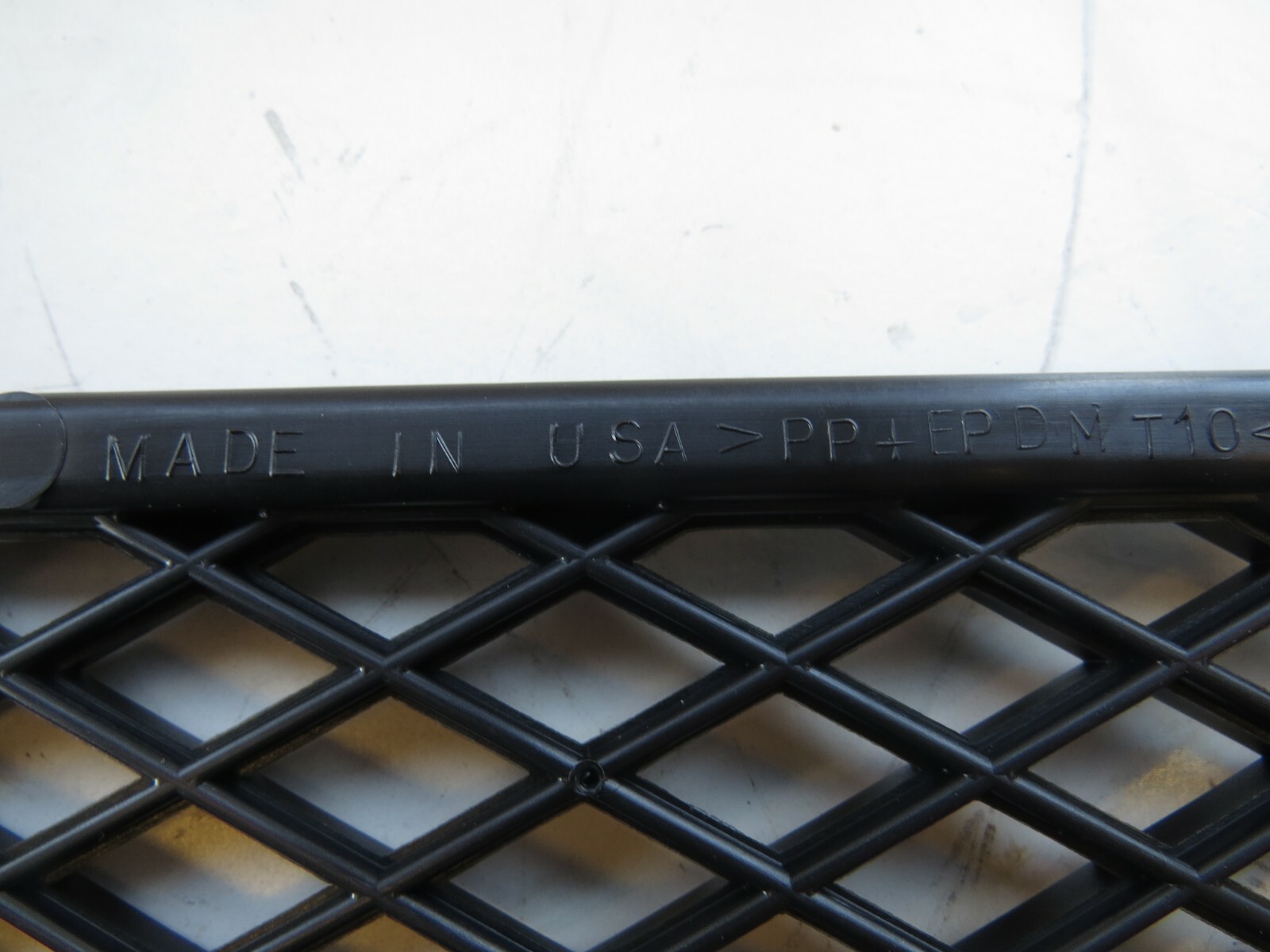 Mercedes-Benz 2006-2008 OEM NEW Front Bumper Lower Grille 1648850223 – Image 8
