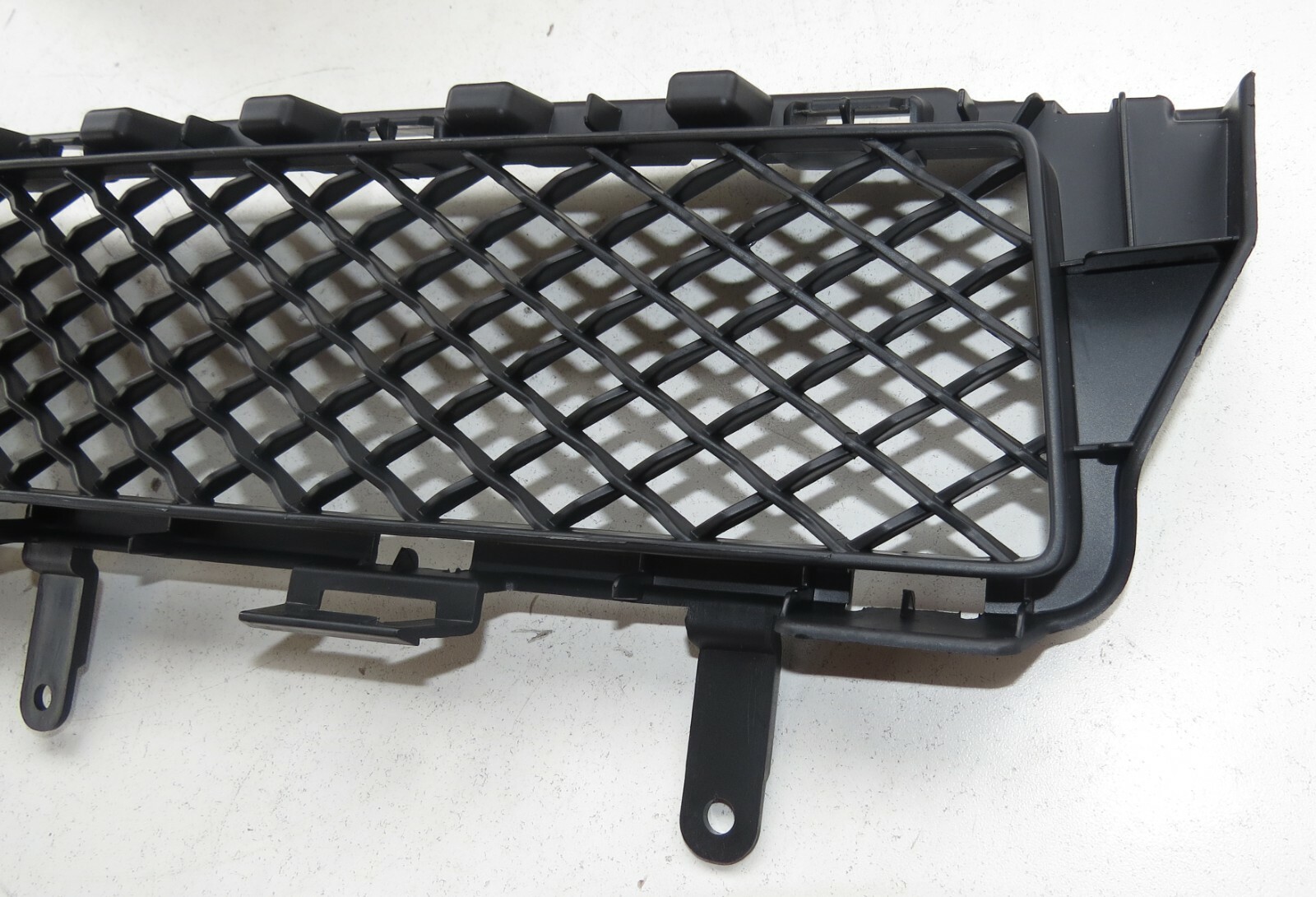 Jaguar XF 2012-2013 OEM NEW Bumper Lower Grille Front - Image 5