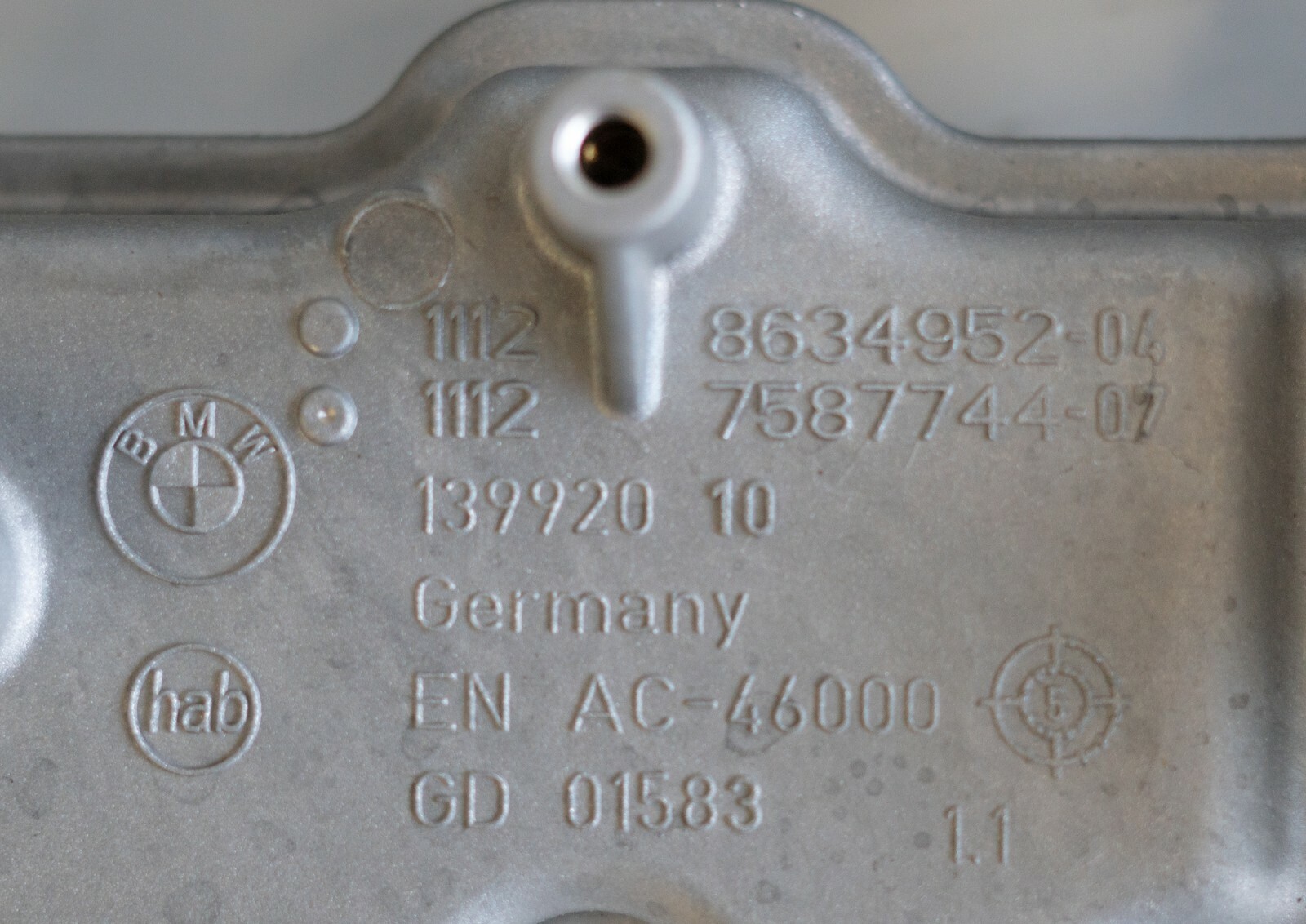 Rolls Royce Phantom Cullinan BMW M760i OEM Valve Cylinder Head Cover Left – Image 5