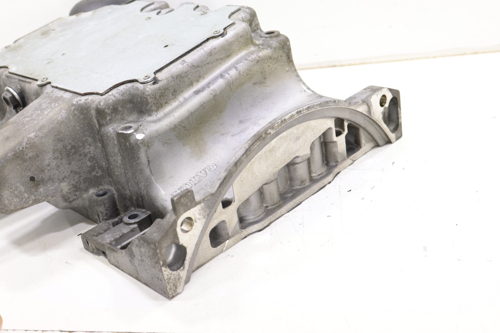 Volvo S60 S80 S90 V60 V90 XC60 XC70 XC90 2.0L 2015-2018 OEM Engine Oil Pan – Image 9