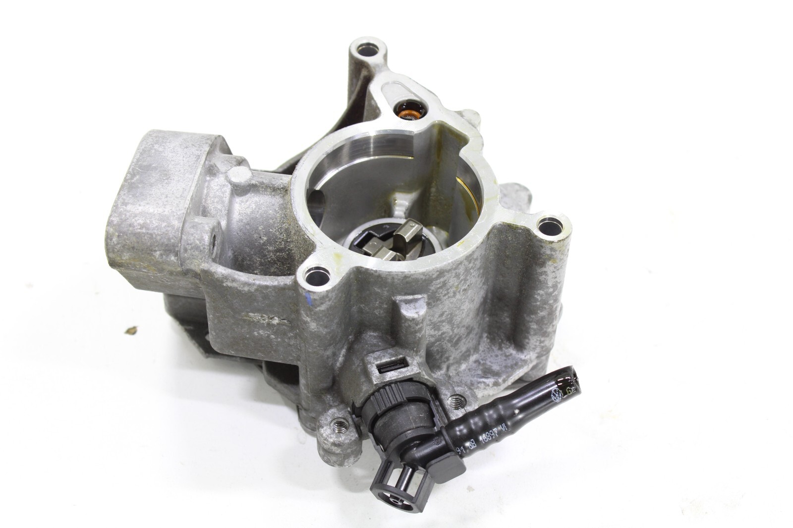 Audi Volkswagen 2015-2020 OEM High Pressure Fuel Vacuum Pump - Image 3