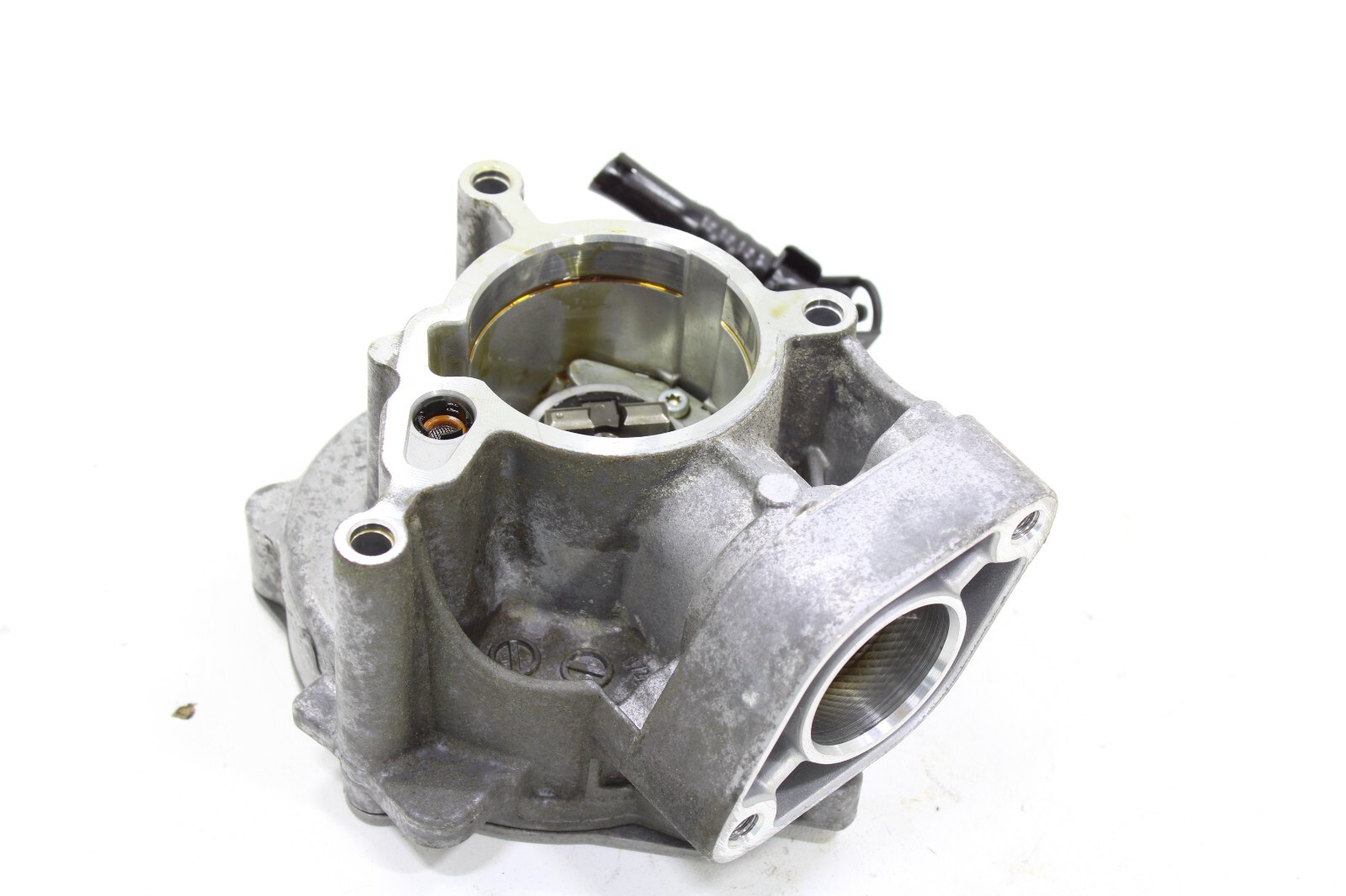 Audi Volkswagen 2015-2020 OEM High Pressure Fuel Vacuum Pump - Image 4