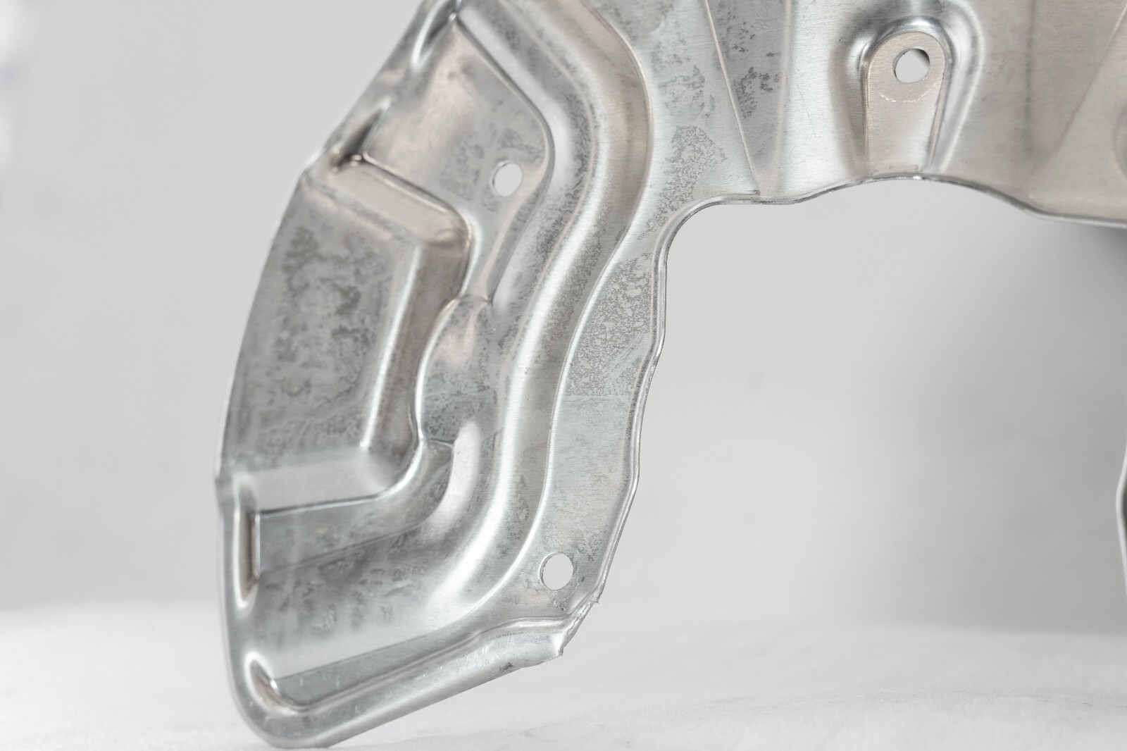 Mercedes GL350 GLE43 ML350 AMG Front LEFT Brake dust plate shield OEM 2013-2019 – Image 11