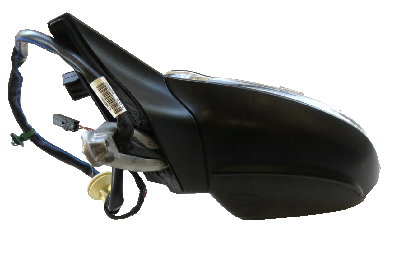 Volkswagen Golf 2015-2019 OEM Side View Mirror Left (Driver Side) – Image 5