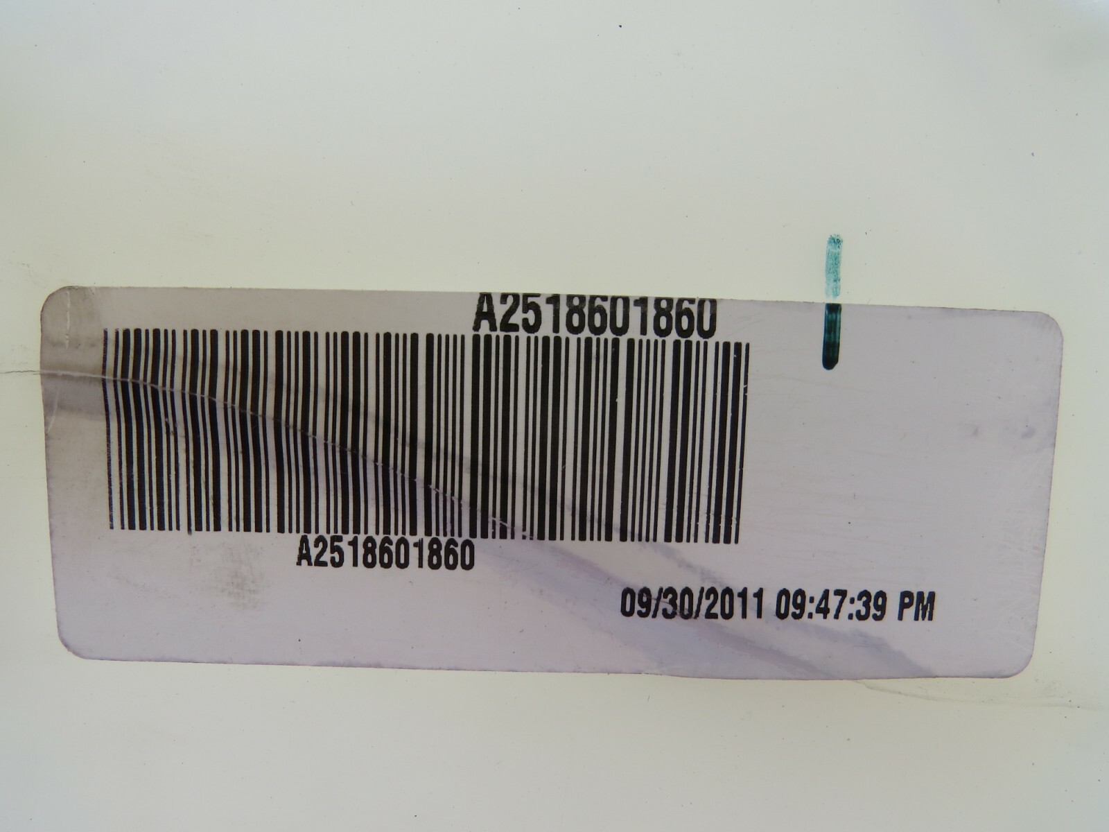 Mercedes-Benz R350 2012 OEM Washer Fluid Tank Reservoir - Image 8