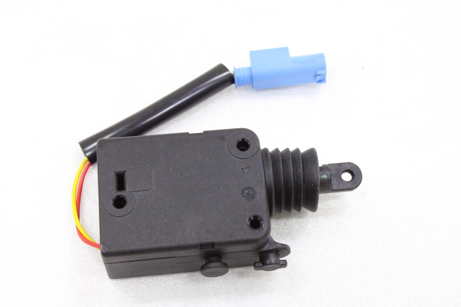 Mercedes G550 G63 AMG 2019-2021 OEM Door Lock Actuator Motor 4639068502 - Image 4