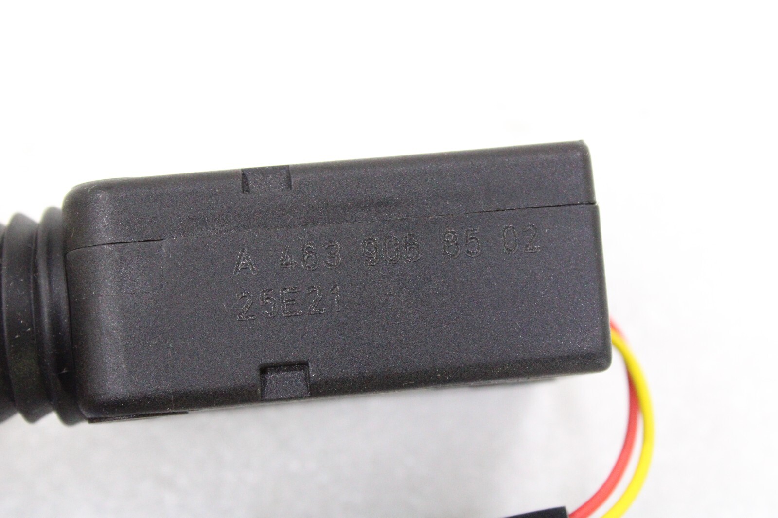 Mercedes G550 G63 AMG 2019-2021 OEM Door Lock Actuator Motor 4639068502 - Image 7